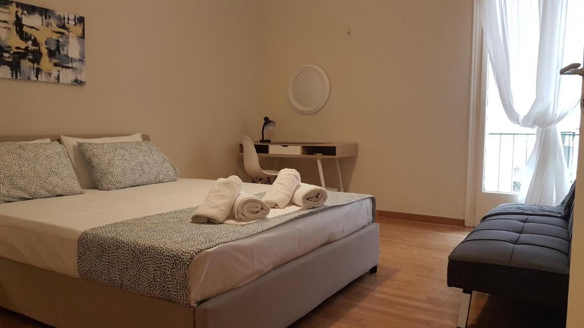 Begonia-Athens Center, 6 BD, 2.5 BATH