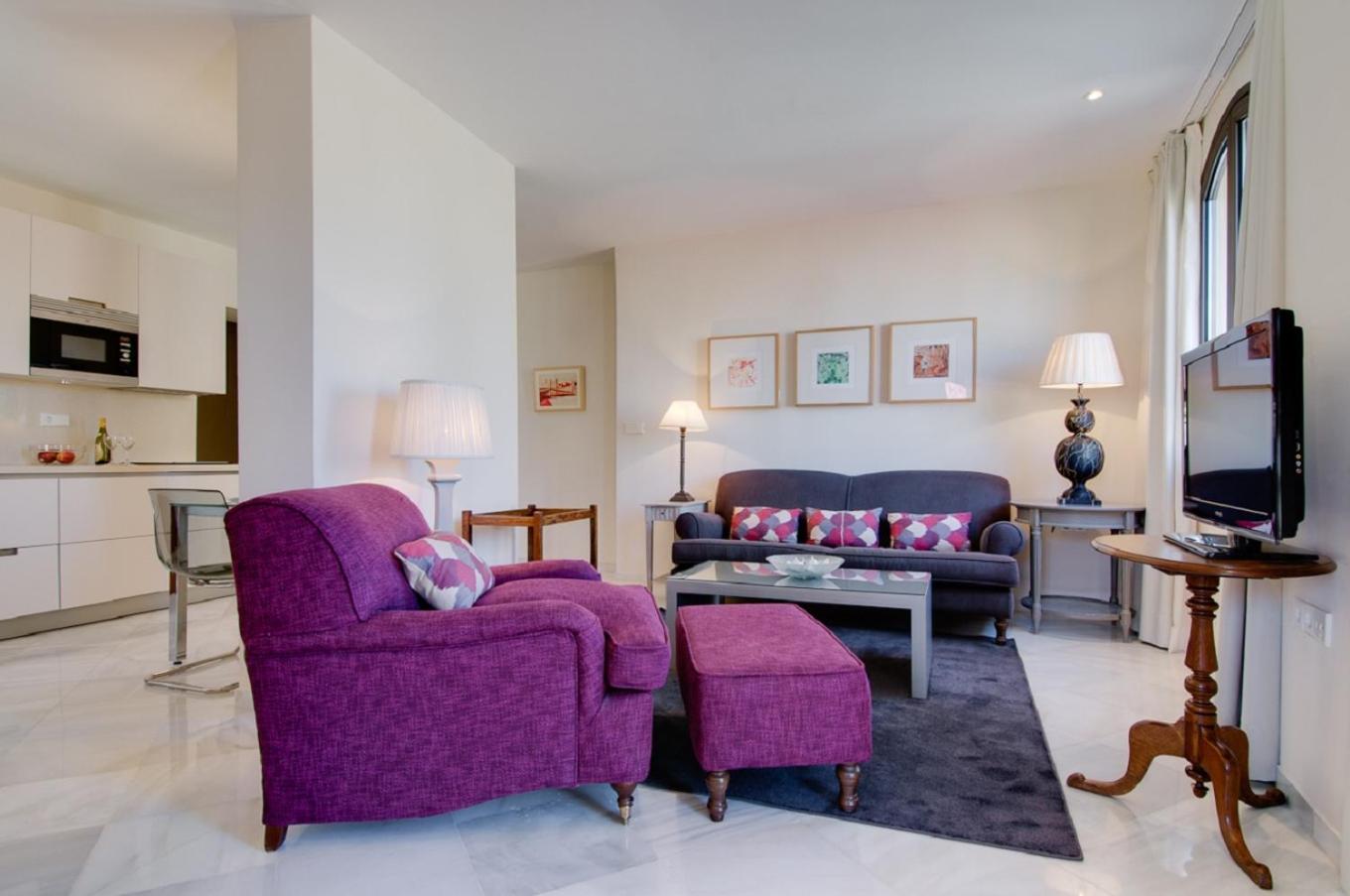Suites Murillo Alcázar