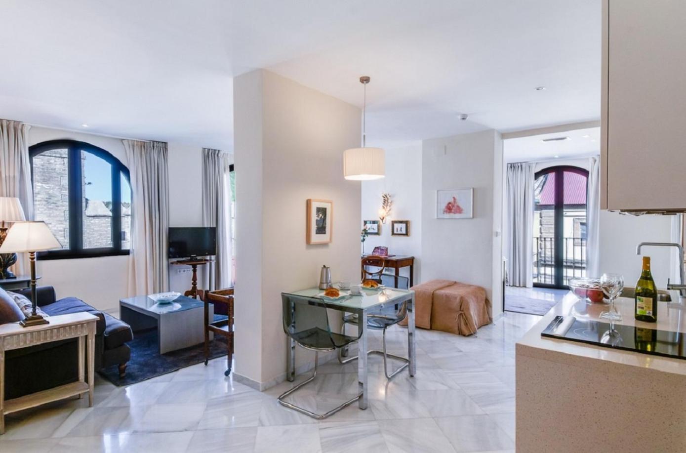 Suites Murillo Alcázar