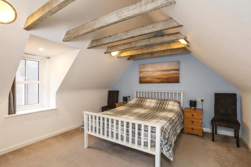 29 Seafield Street view 5