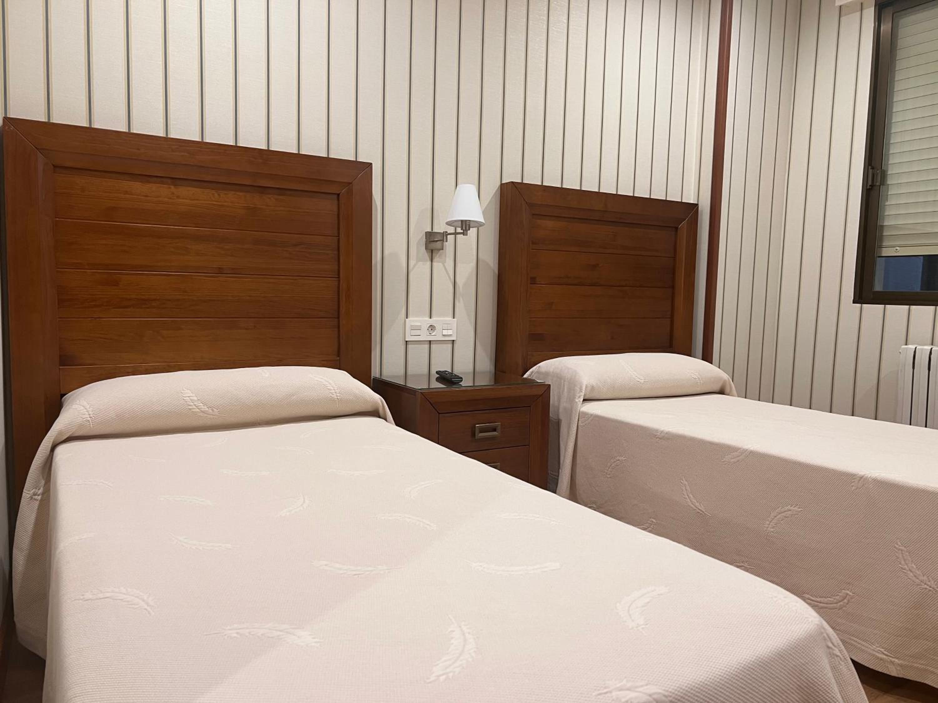 Hostal Avenida - Image 3