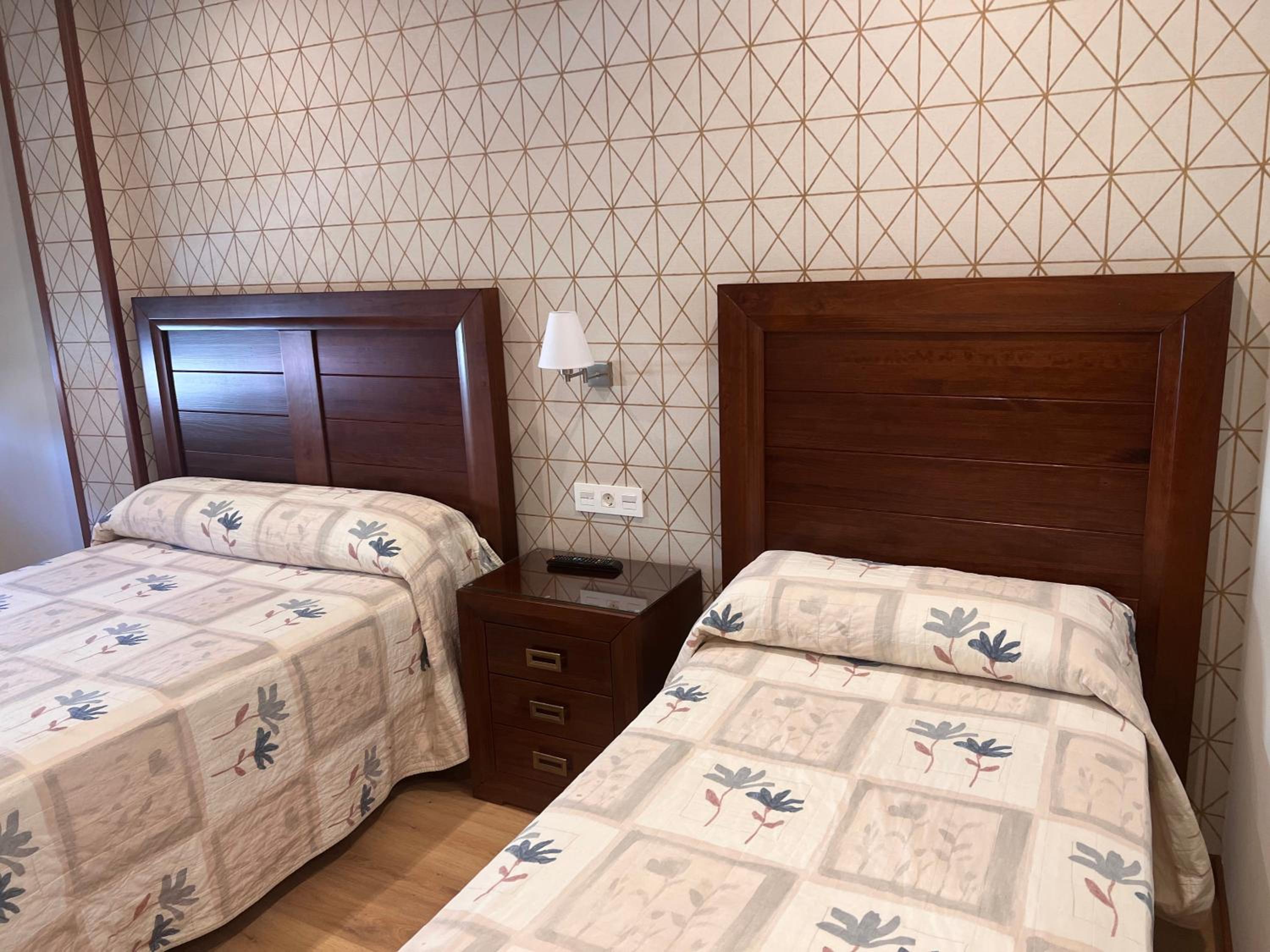 Hostal Avenida - Image 5
