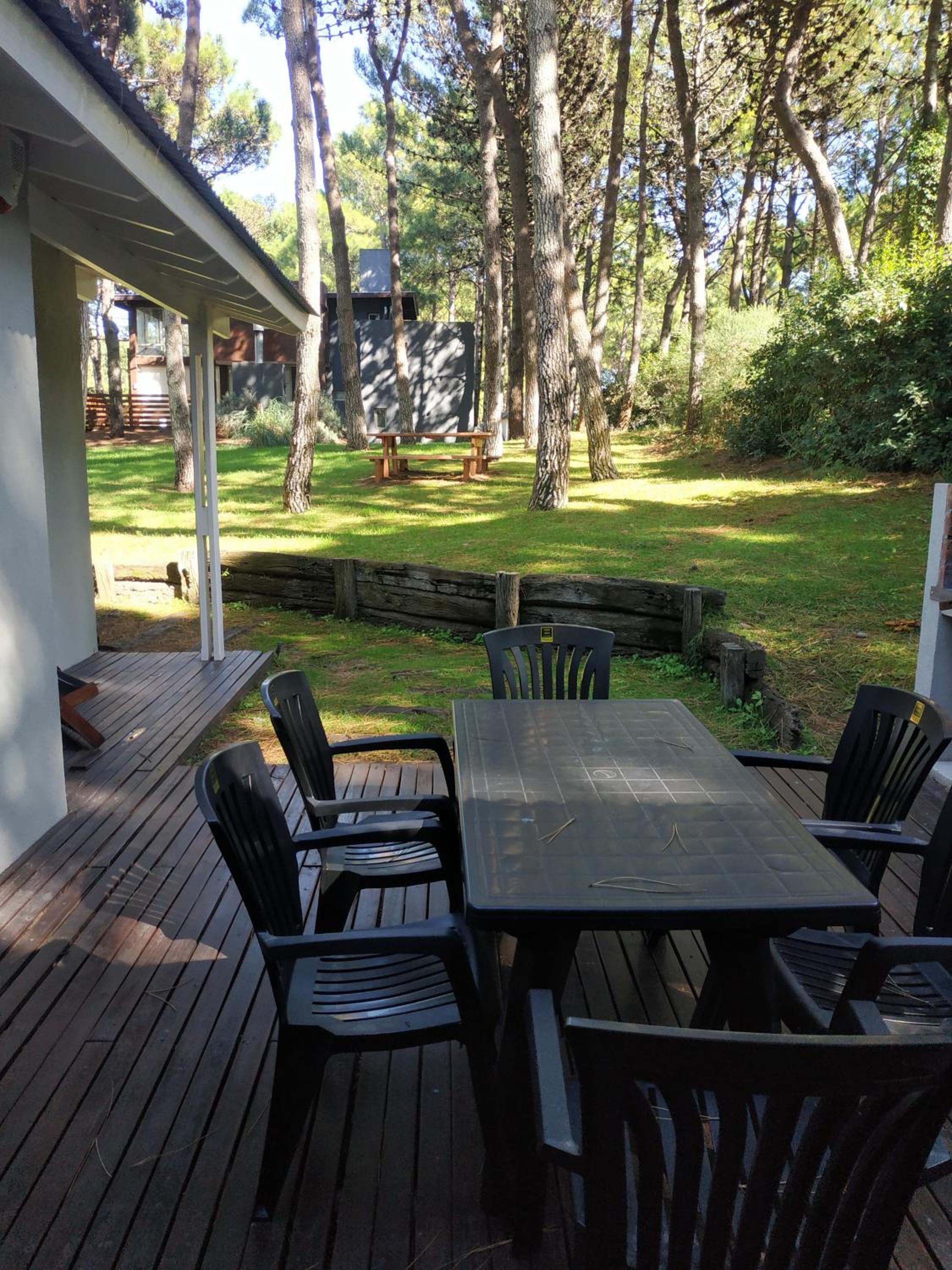 Pinamar Norte Casa Aquiles 8 pax