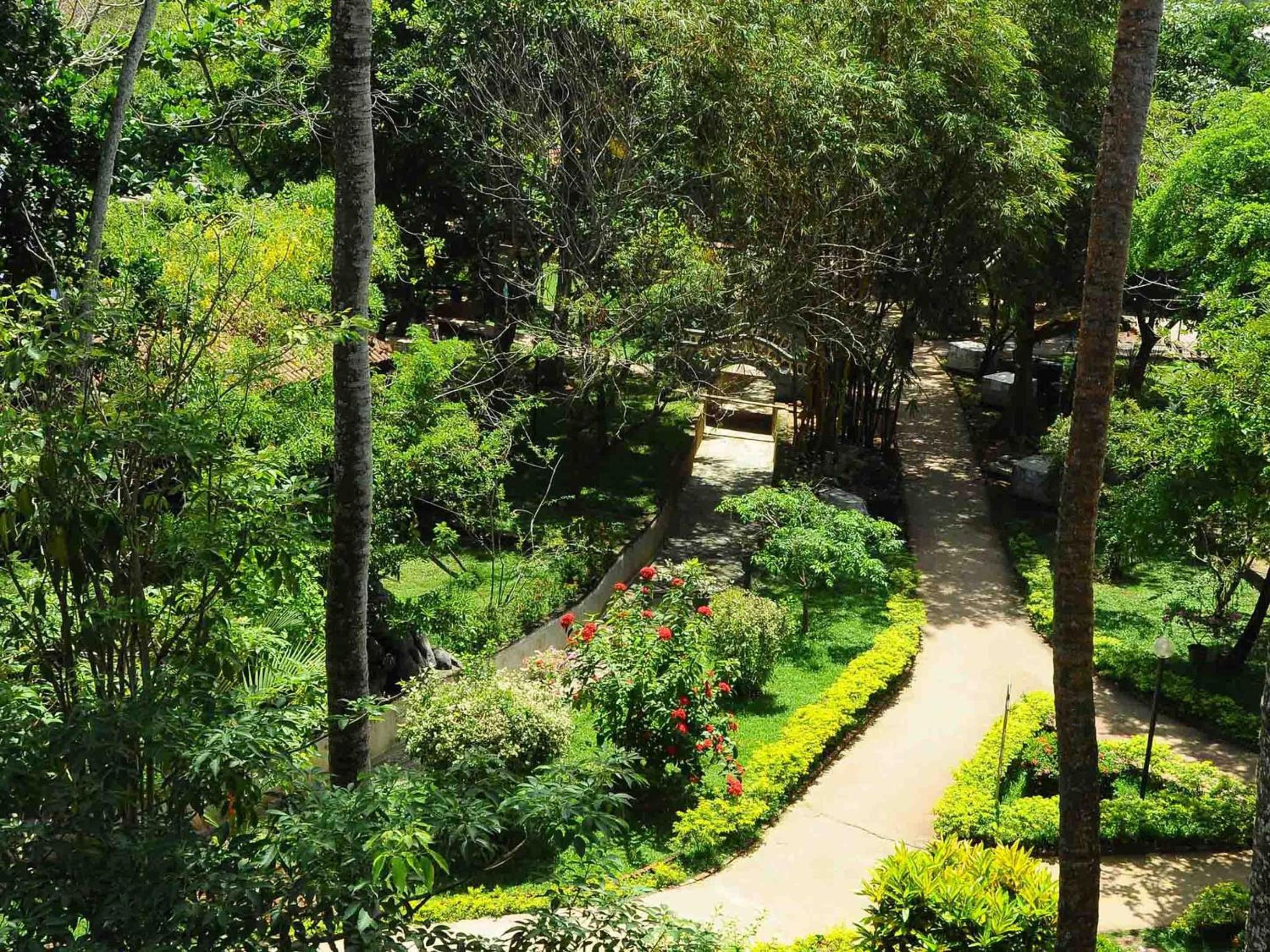 Siddhalepa Ayurveda Resort - All Meals, Ayurveda Treatment and Yoga
