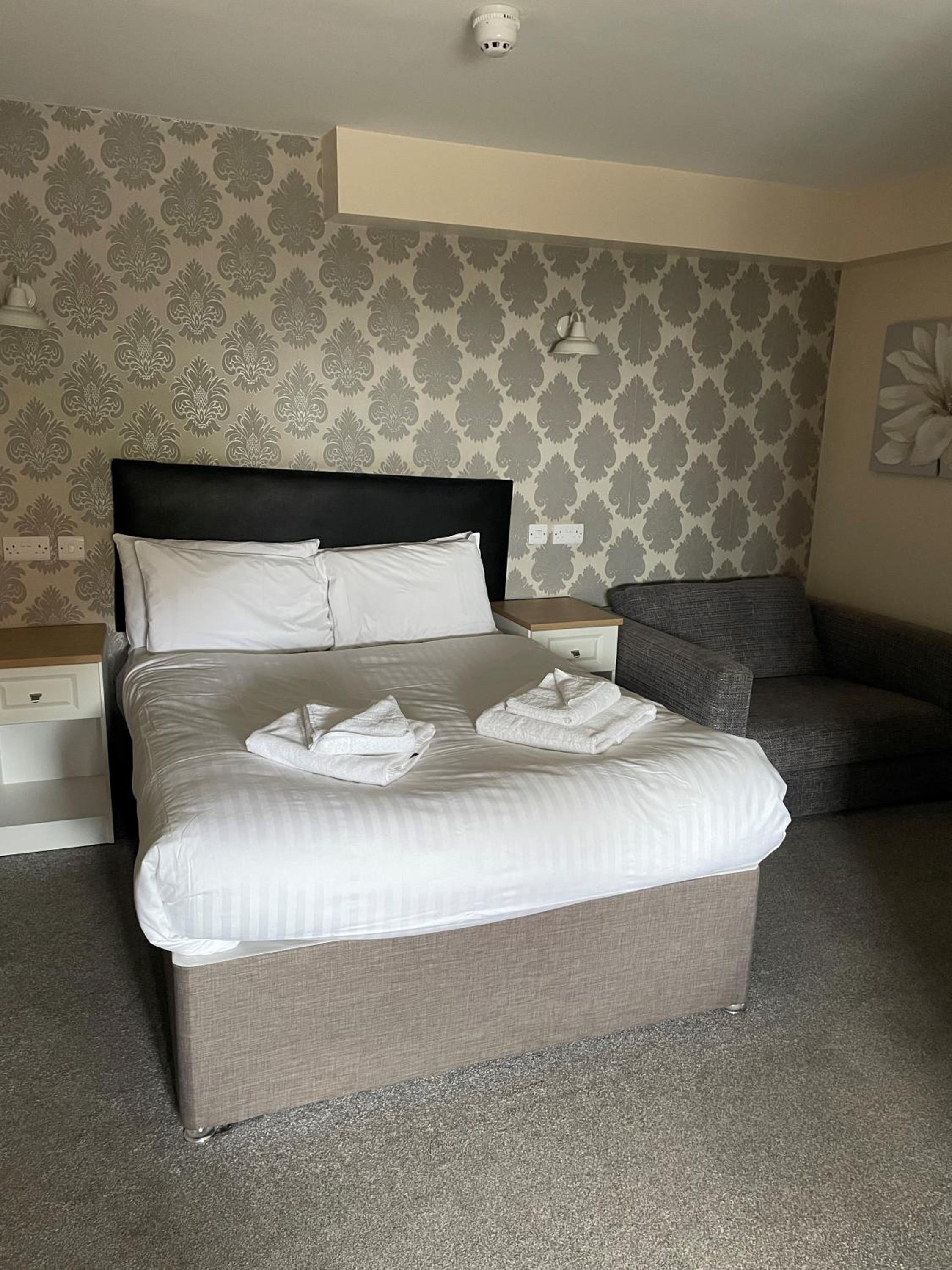 Alcester Vacations - Alcester Inn - Property Image 9