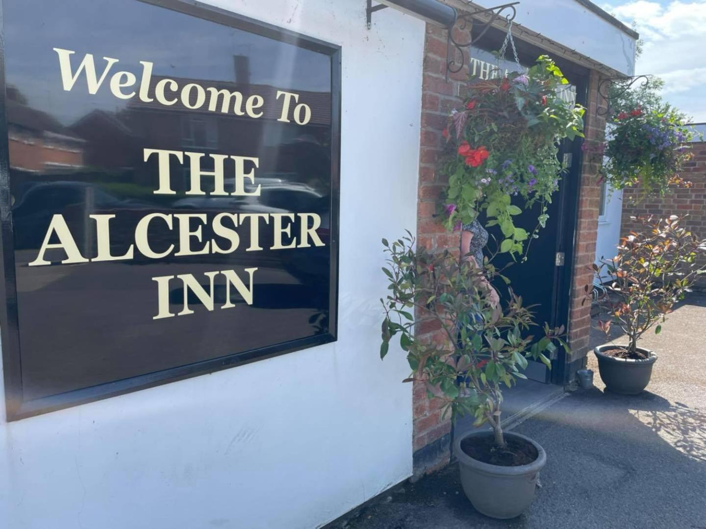 Alcester Vacations - Alcester Inn - Property Image 1