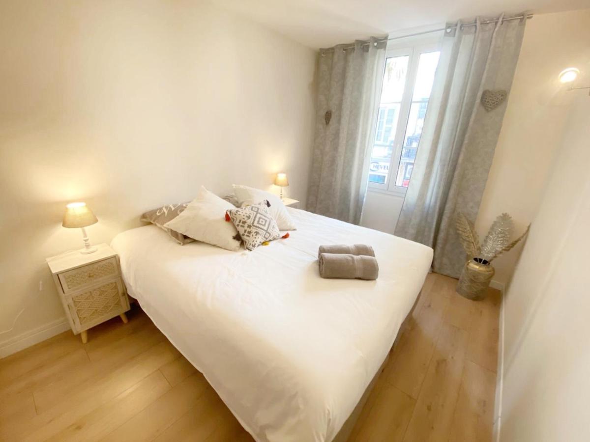 2 bedrooms 2 bathrooms 1 min Palais & beaches photo 2