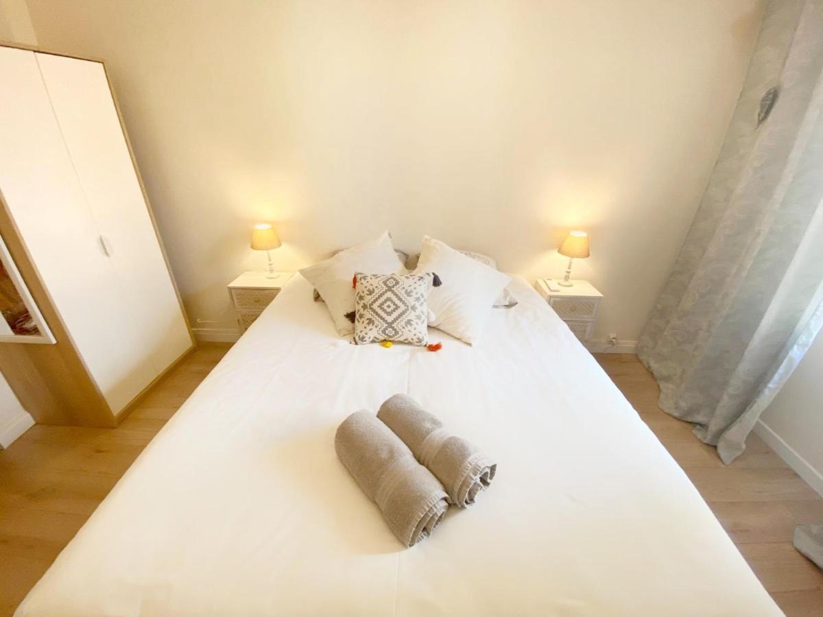 2 bedrooms 2 bathrooms 1 min Palais & beaches photo 4