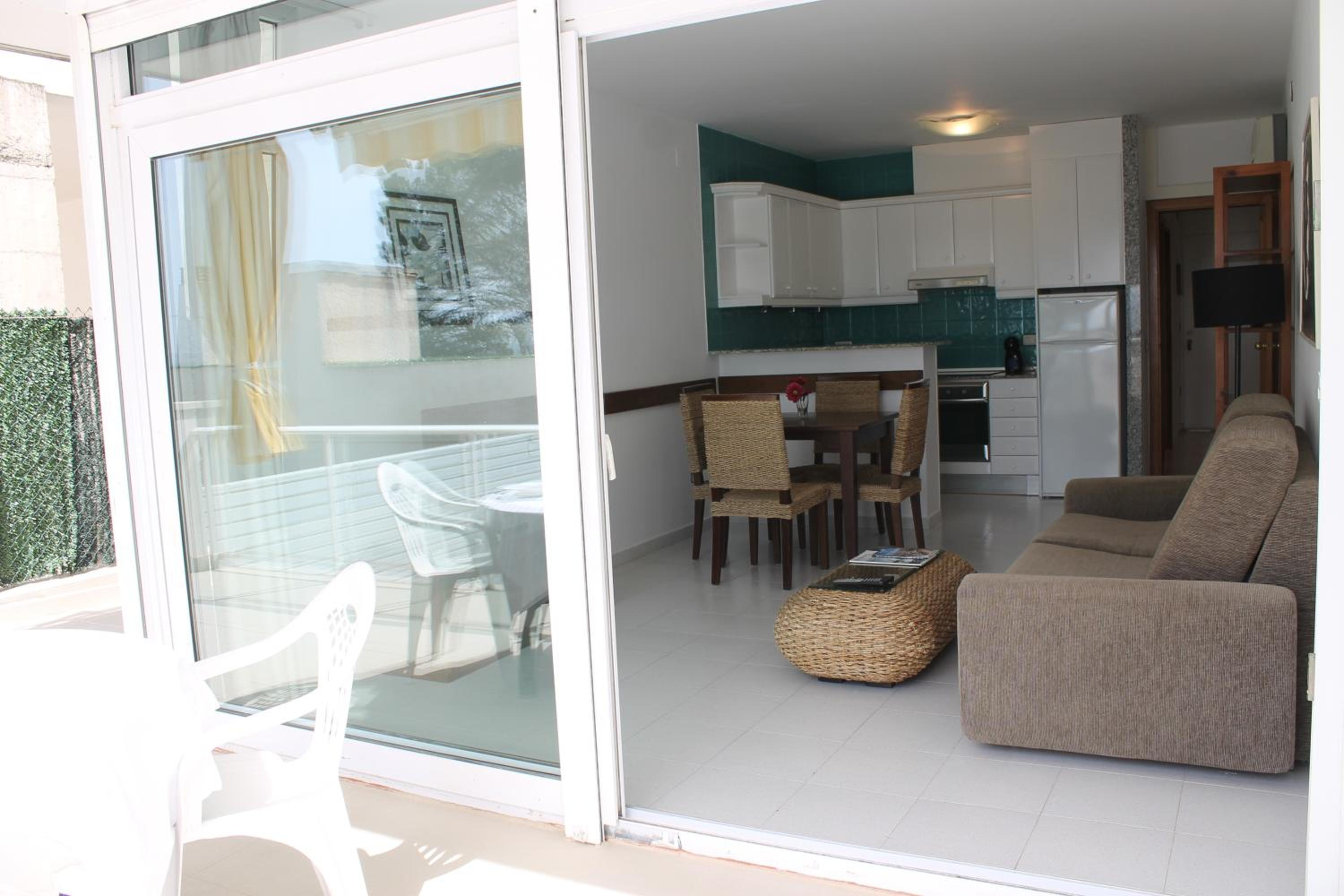 Agi Residencial Almadraba