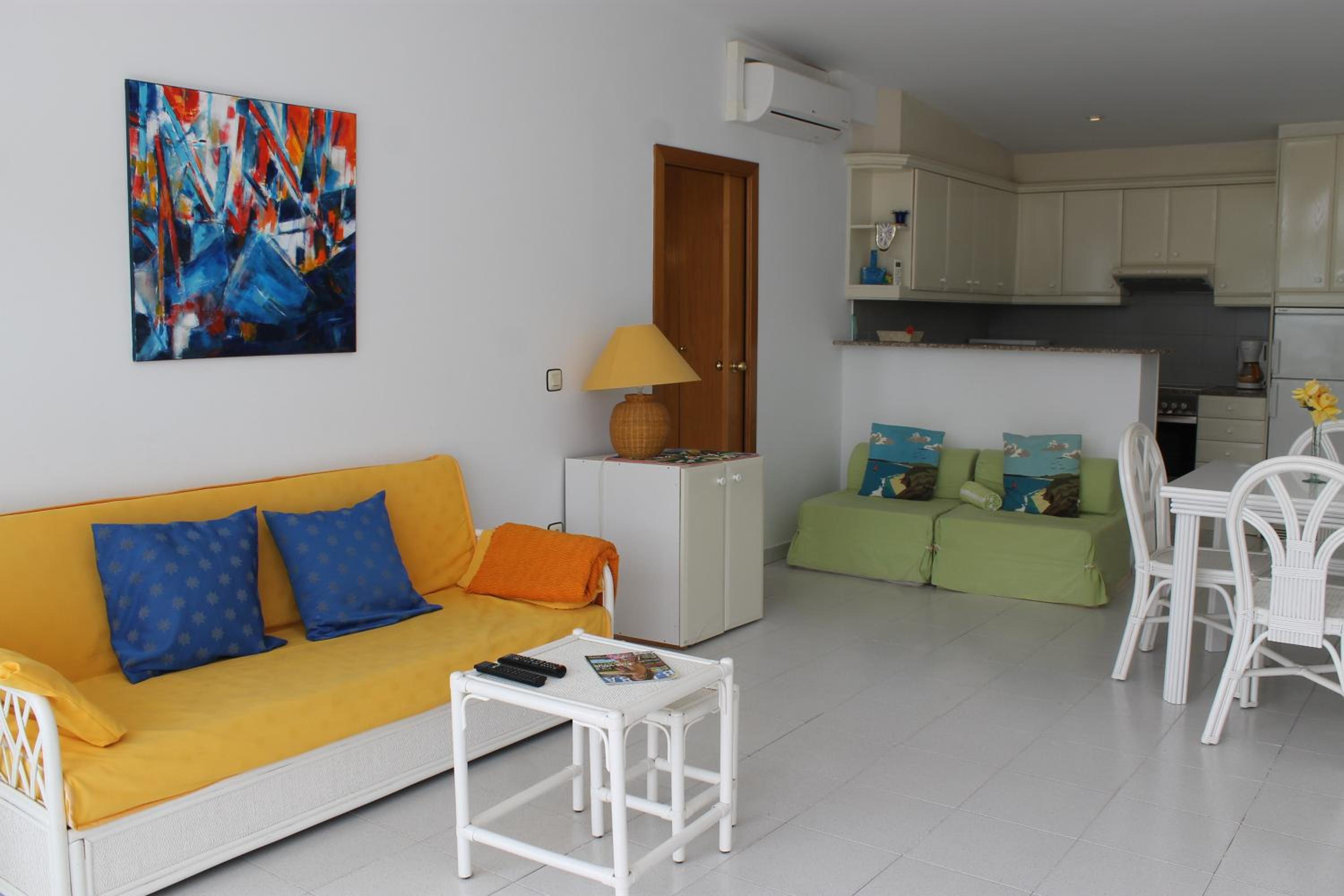 Agi Residencial Almadraba