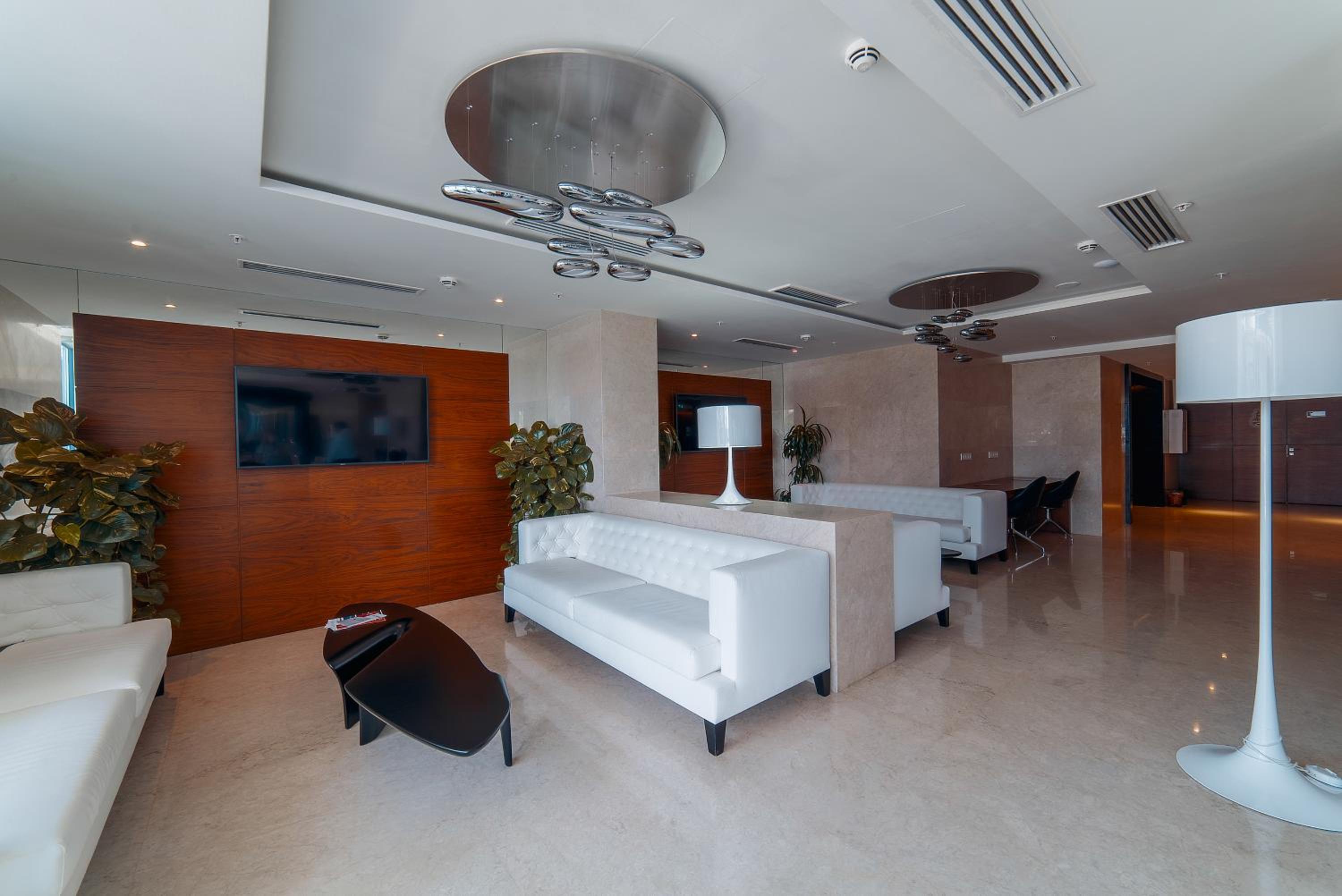 Onyx Palace DeLux view 4