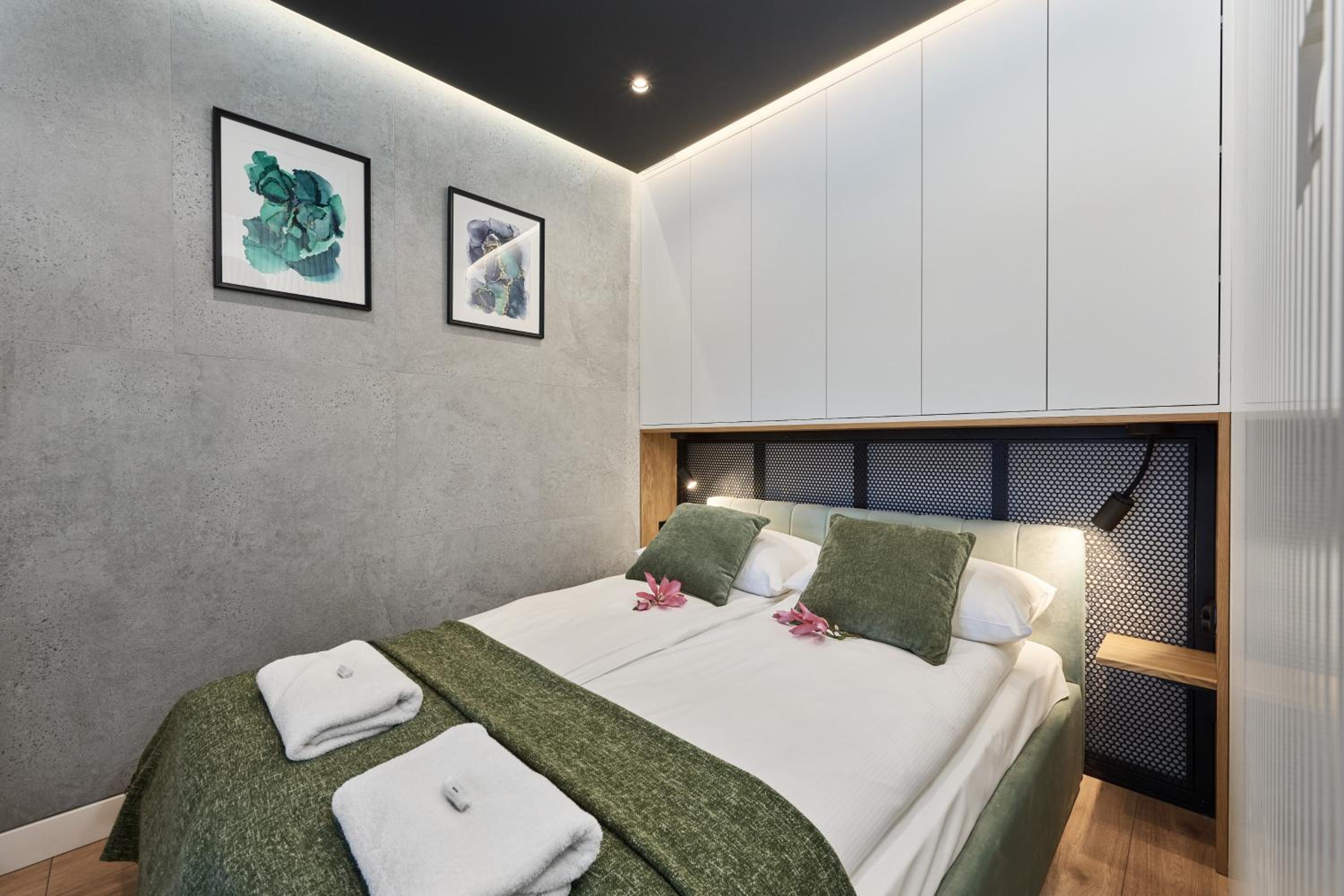 Lux Apartment Browary Wrocławskie by Renters view 2