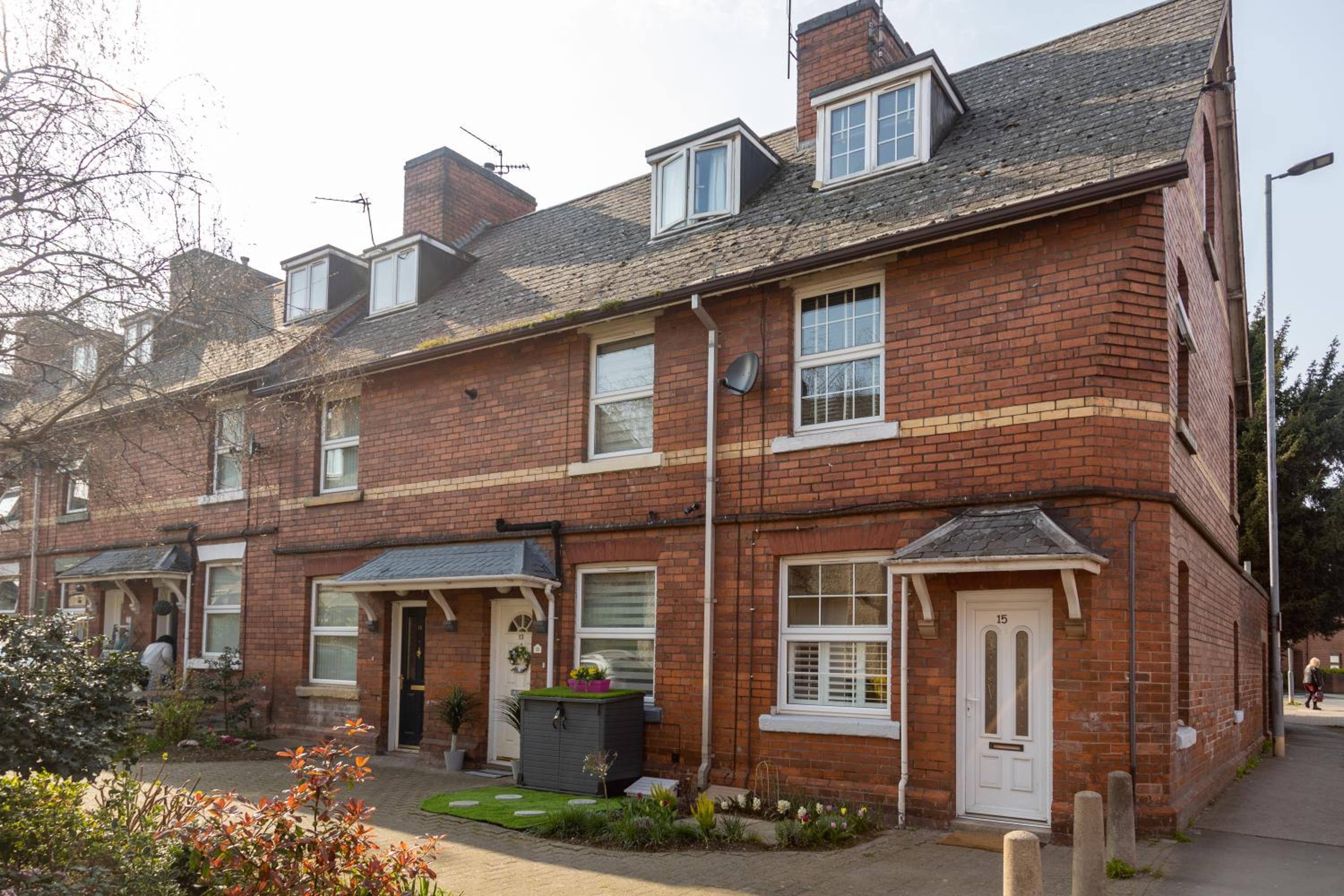Hereford City - St Owens Terrace - Comfortable & Spacious Well Presented Three Storey House, Perfect For a Weekend Away & Exploring The City On Foot - Host