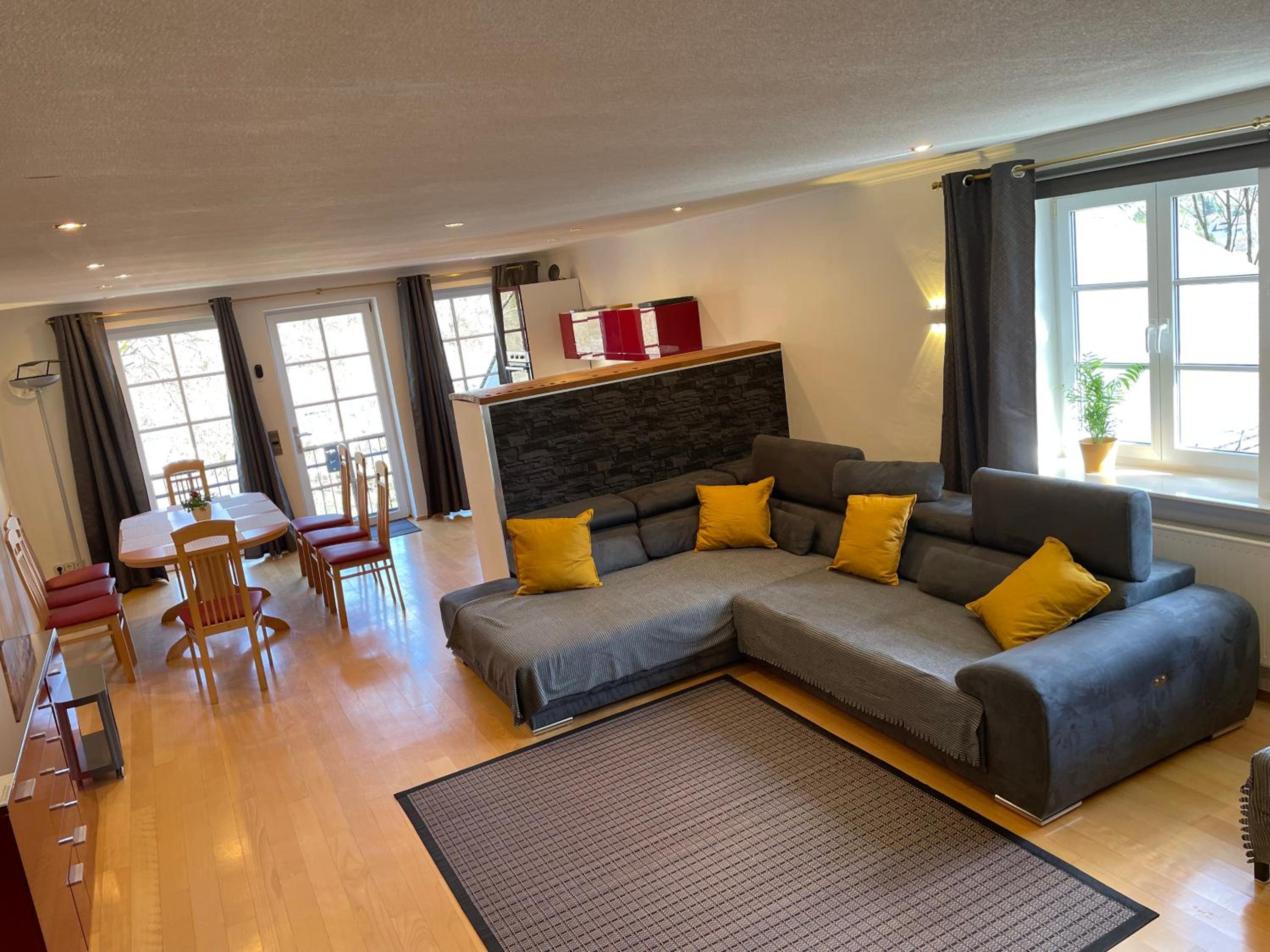 Pino24 Ferienwohnungen mit Pool und Sauna