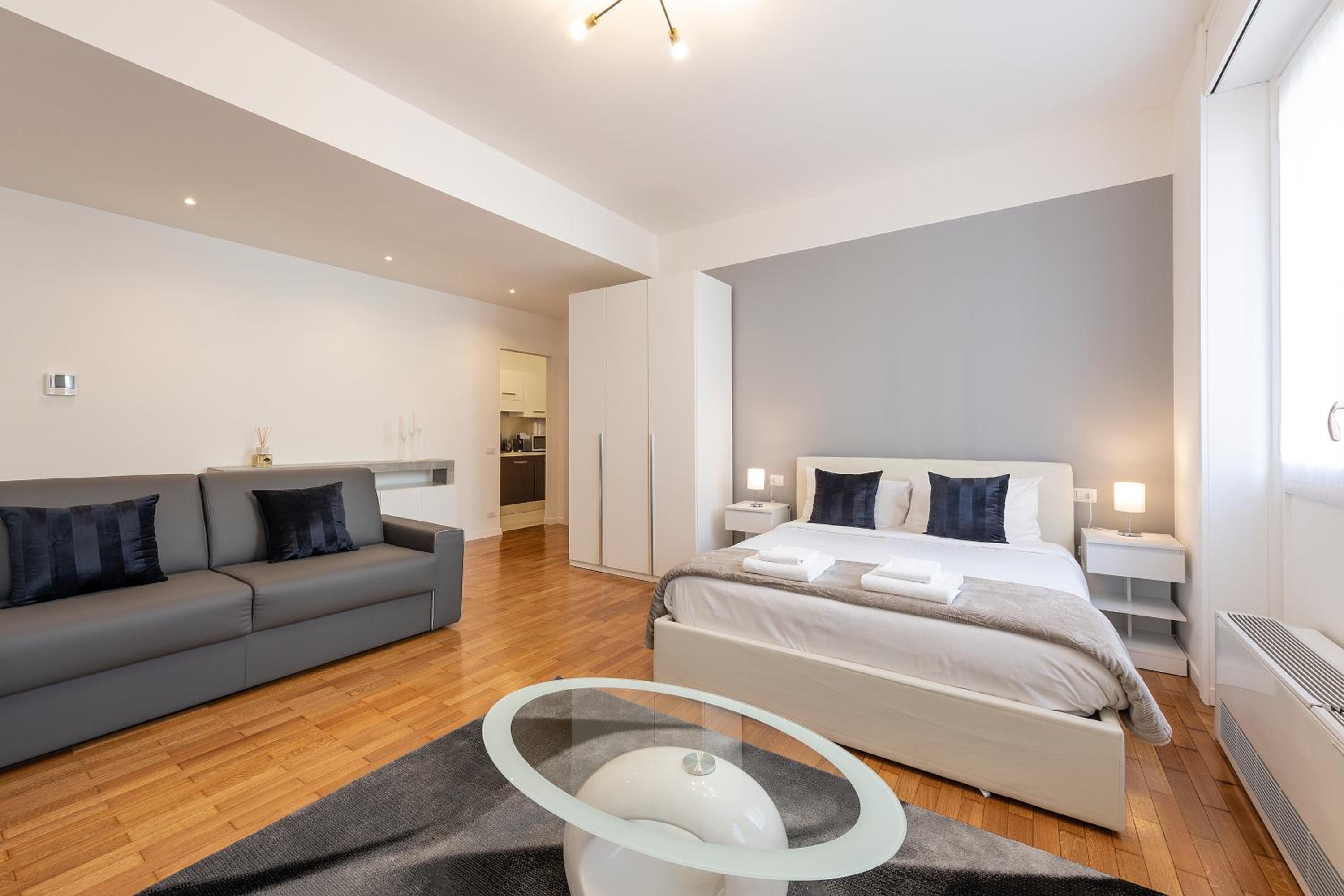 Milan Royal Suites - Centro Cadorna