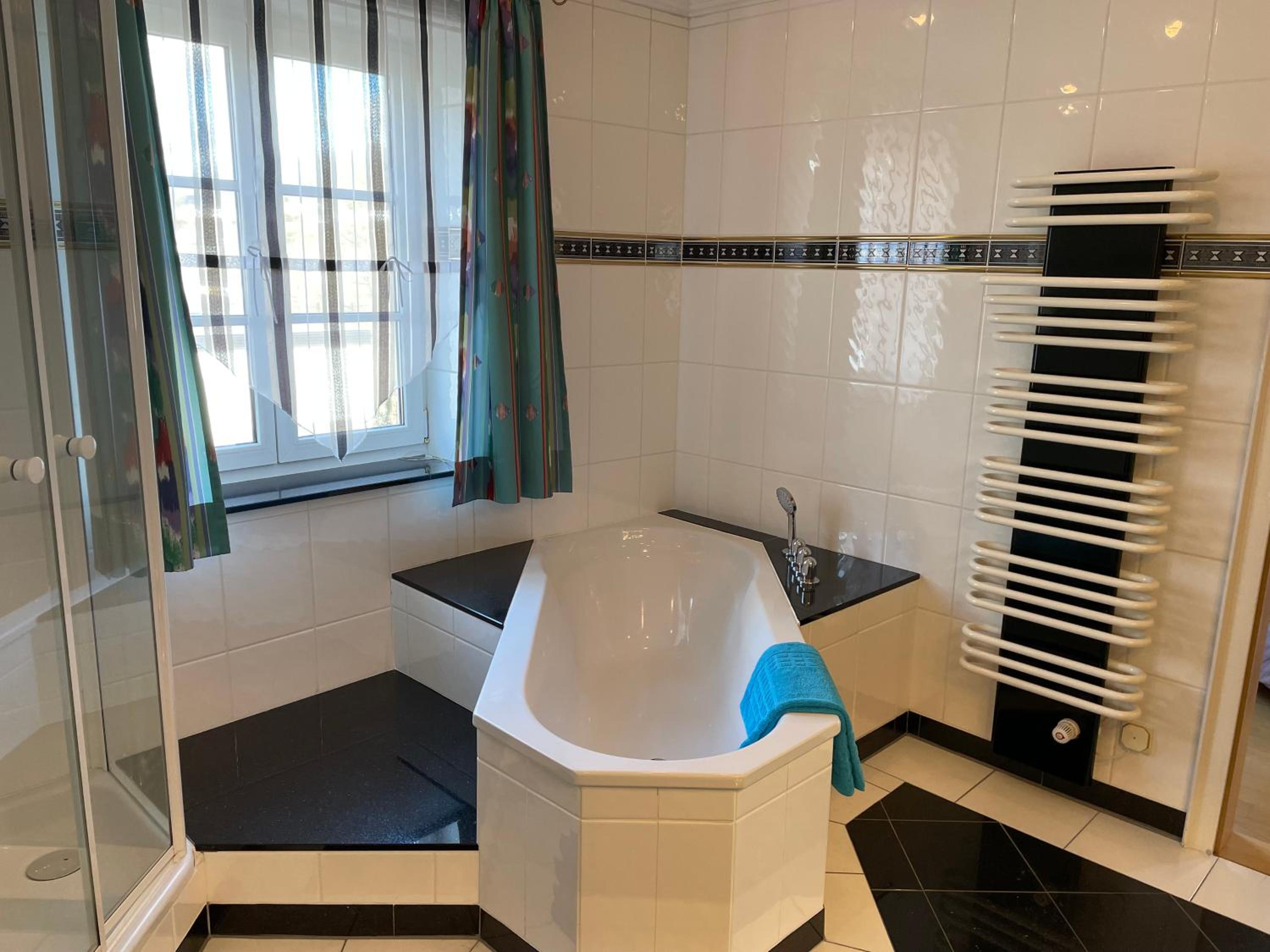 Pino24 Ferienwohnungen mit Pool und Sauna