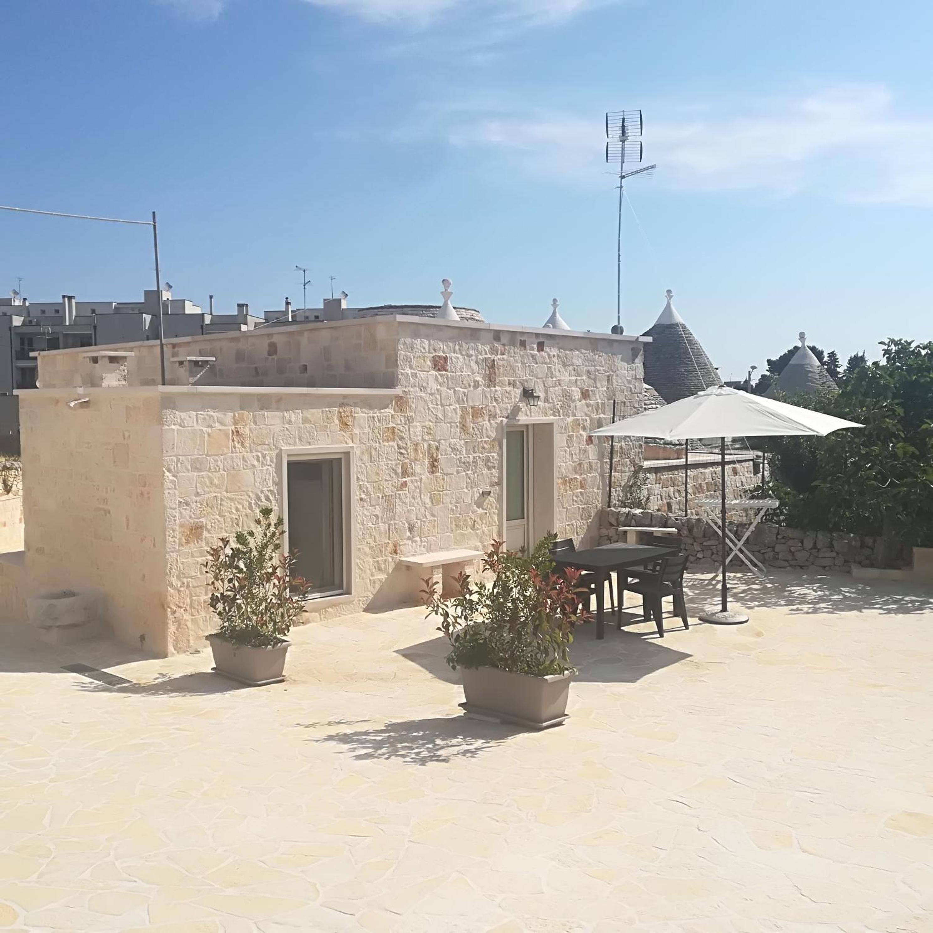 Trulli Manuela 2