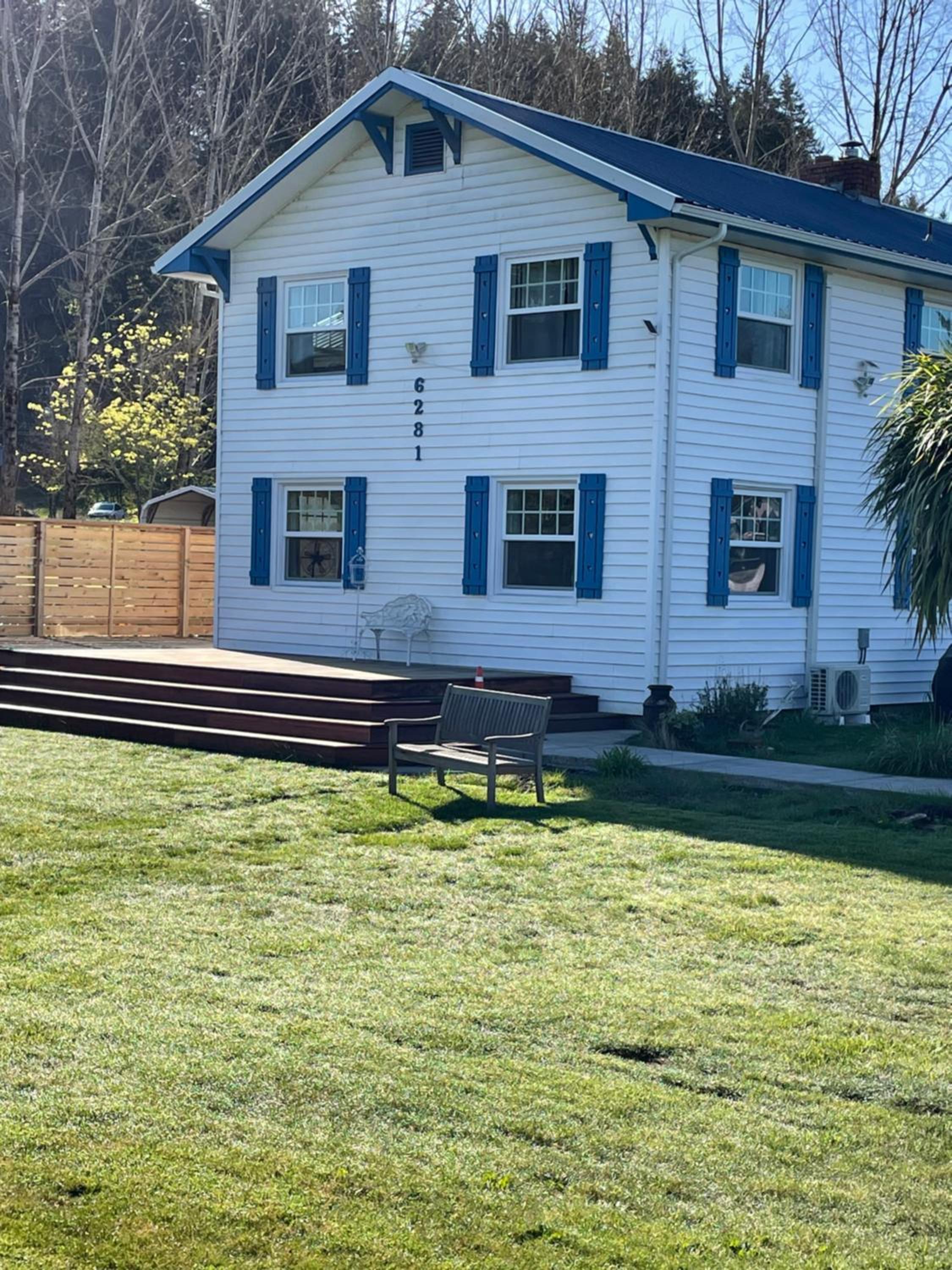 Foster Lake Inn