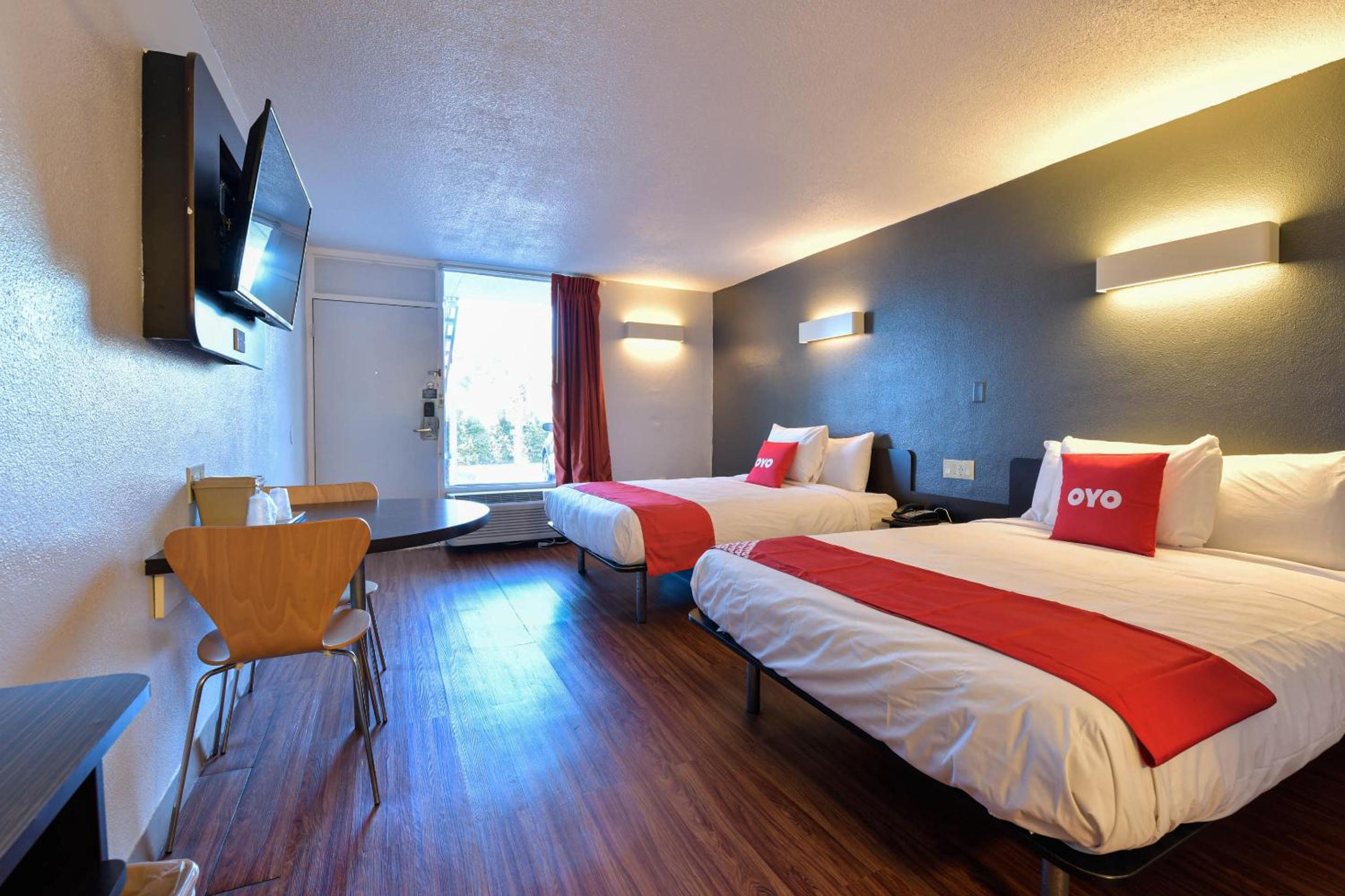 OYO Hotel Valdosta GA I-75
