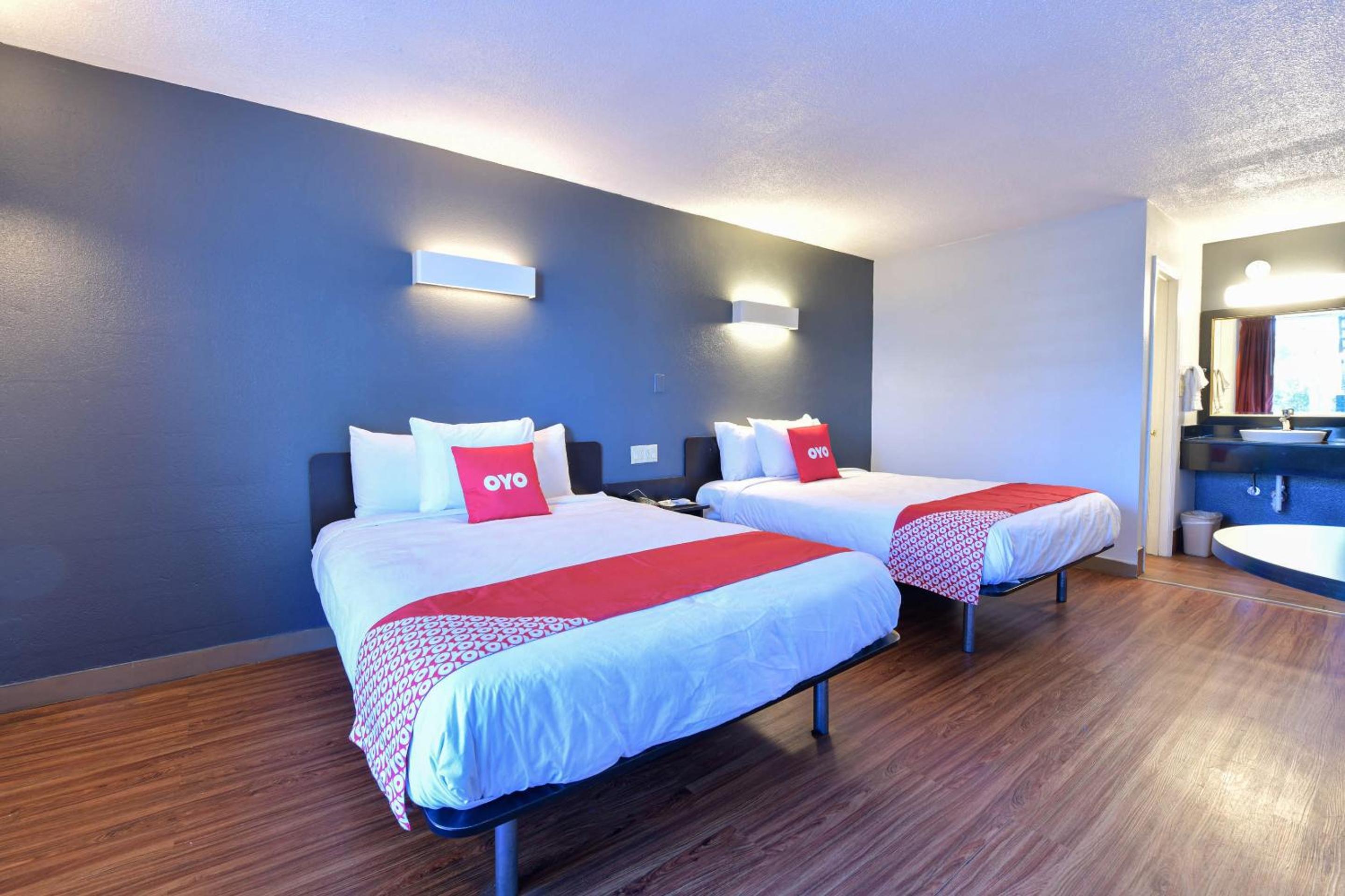 OYO Hotel Valdosta GA I-75