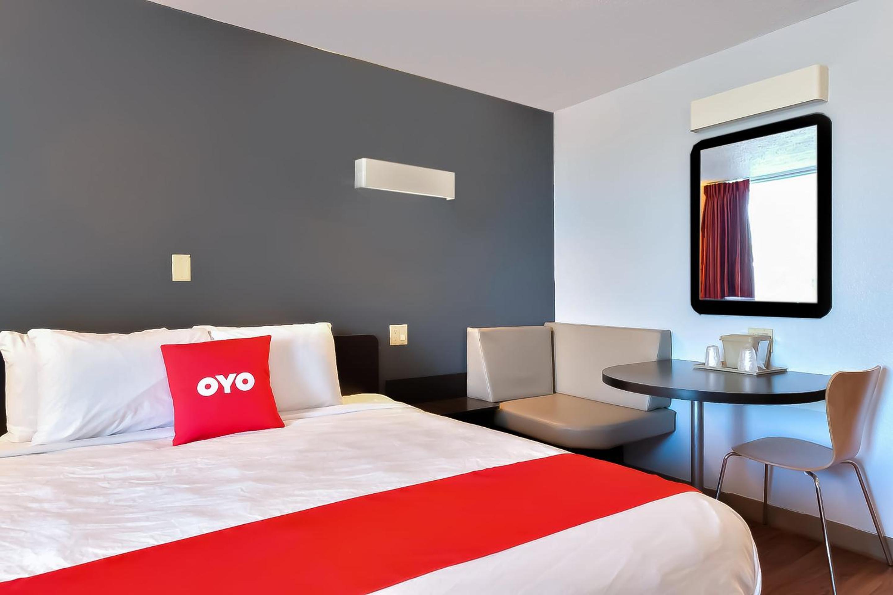 OYO Hotel Valdosta GA I-75