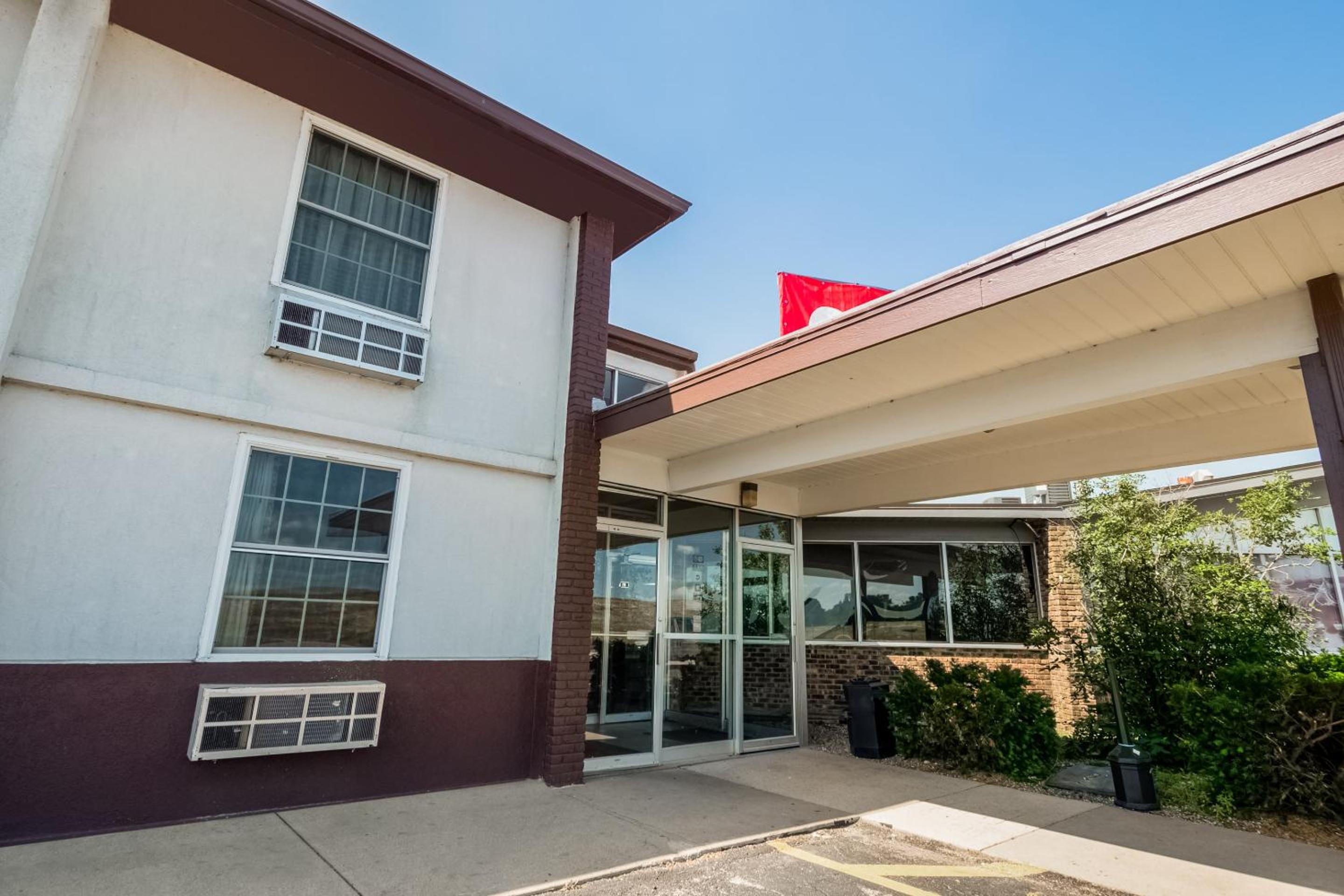 OYO Hotel Morton East Peoria I-74