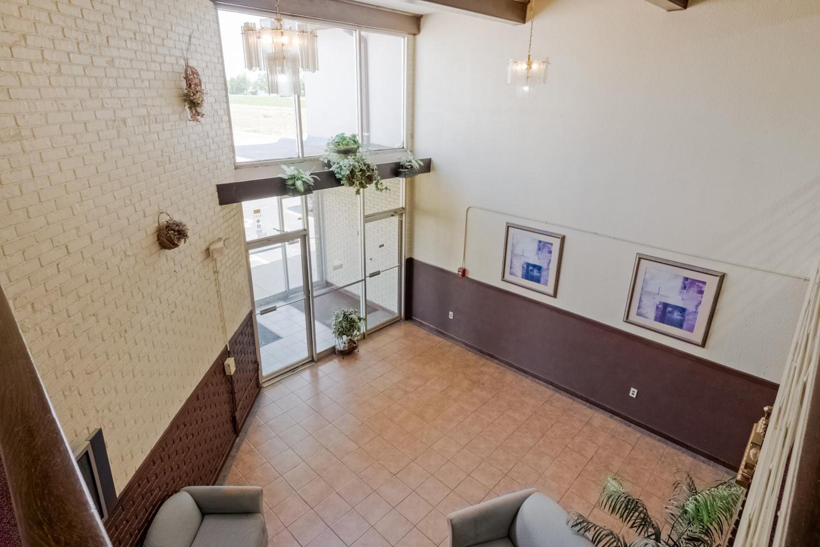 OYO Hotel Morton East Peoria I-74