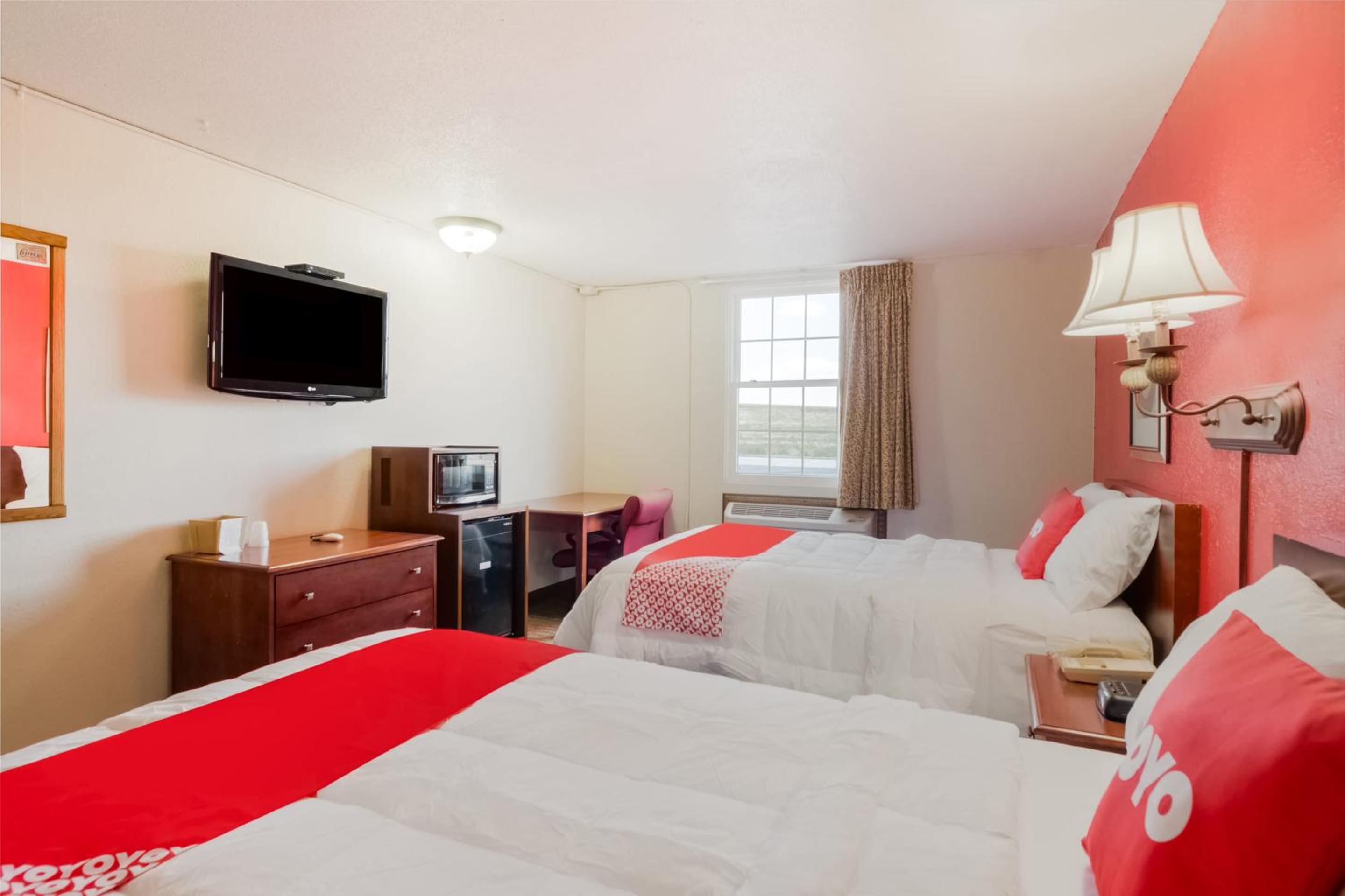 OYO Hotel Morton East Peoria I-74