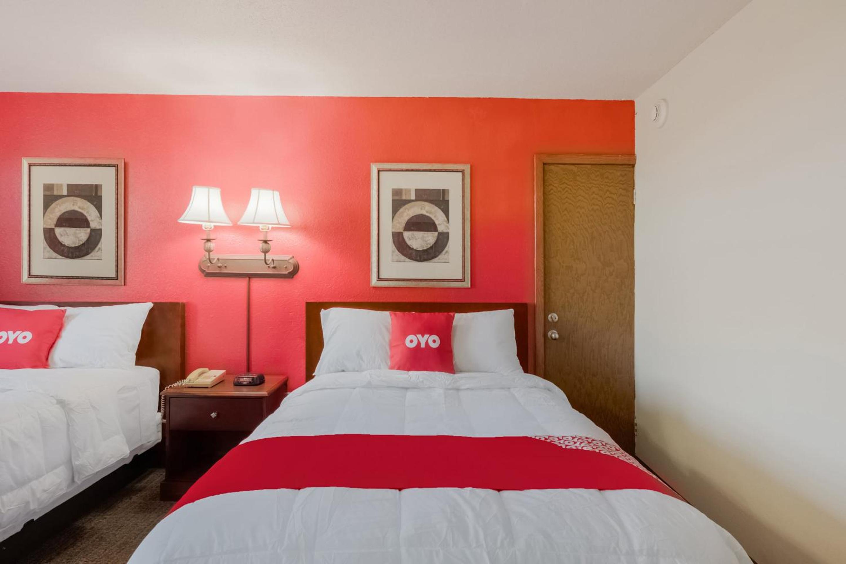 OYO Hotel Morton East Peoria I-74
