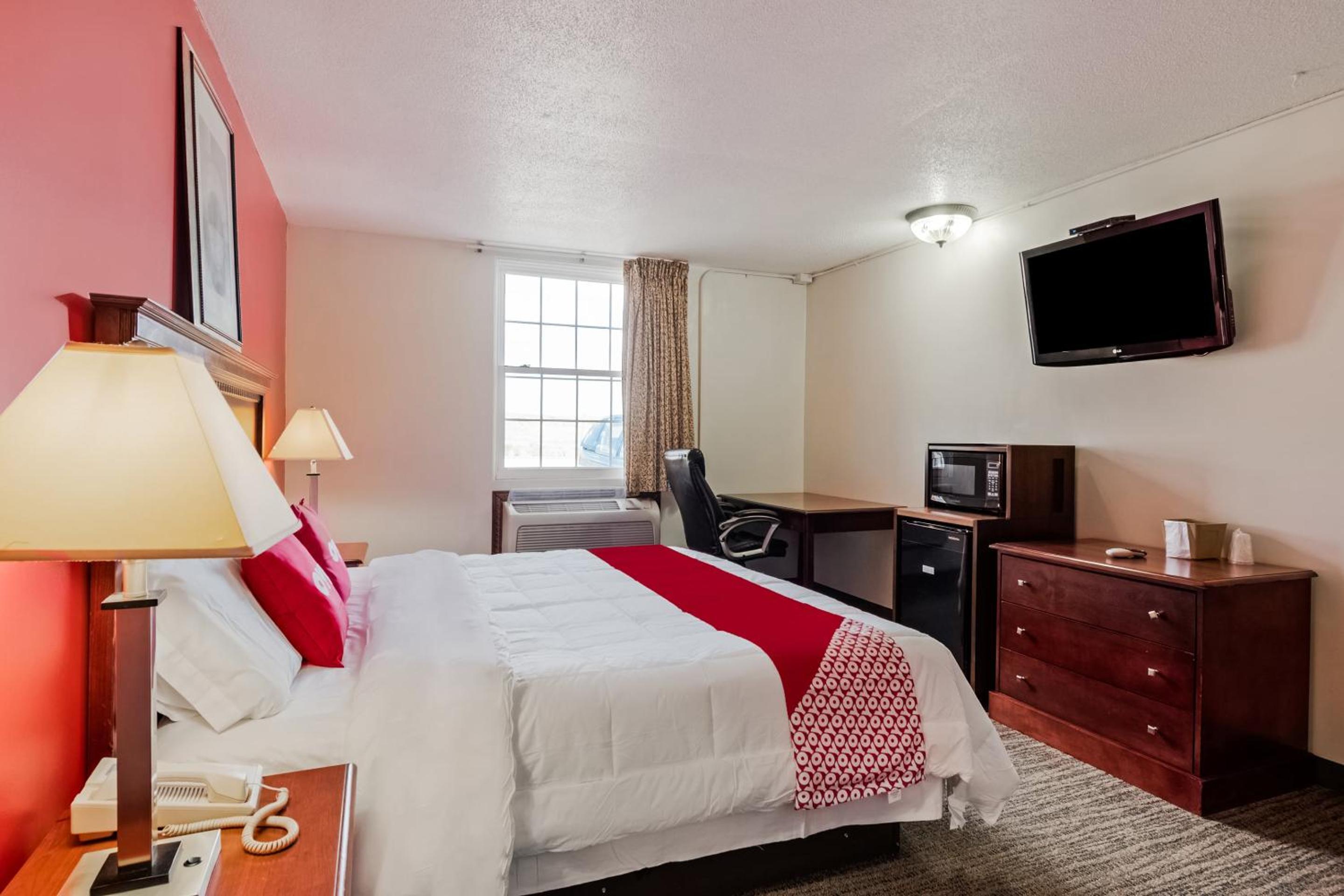 OYO Hotel Morton East Peoria I-74