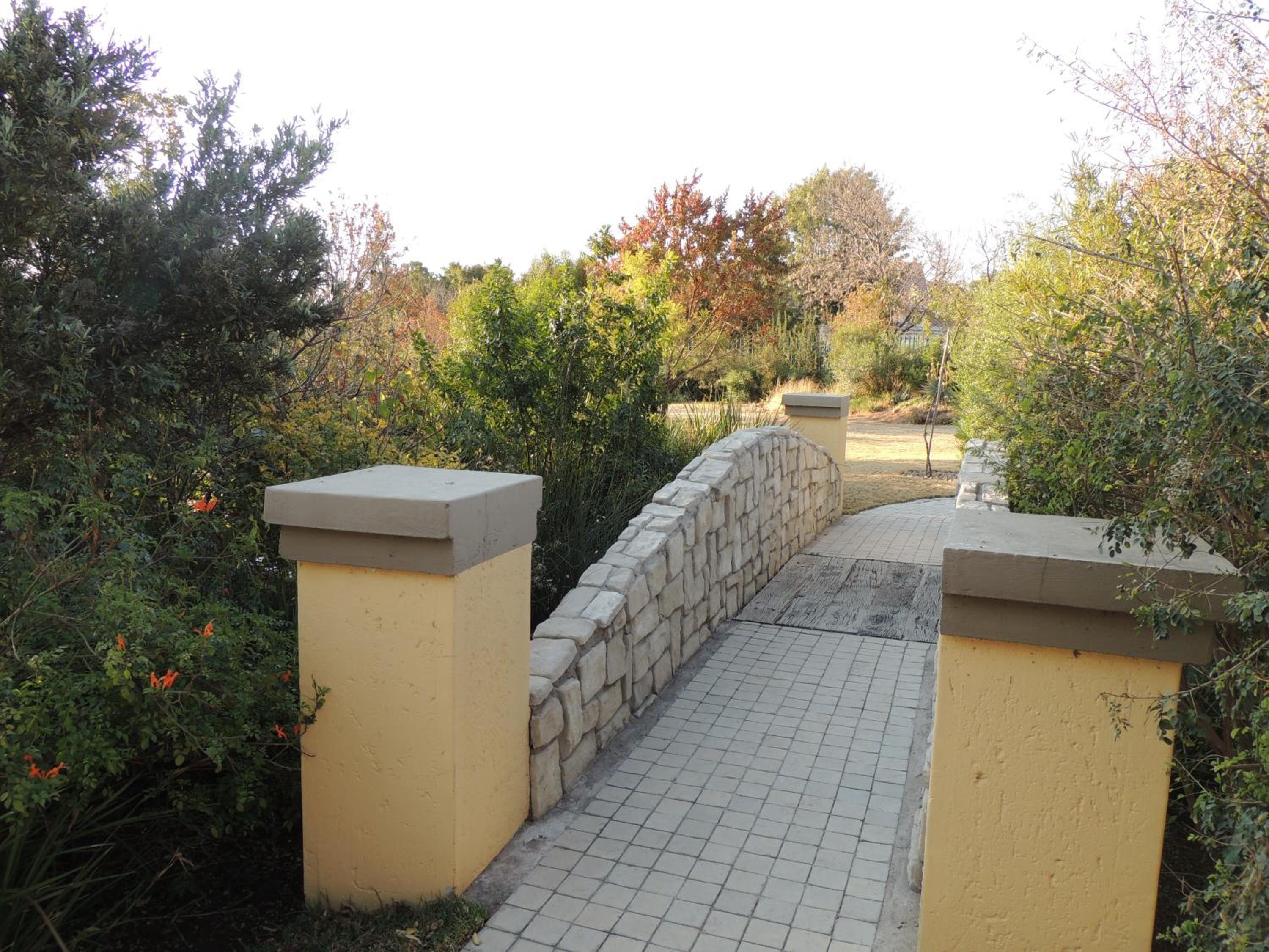 Strawberry Fields Country Manor Guest House