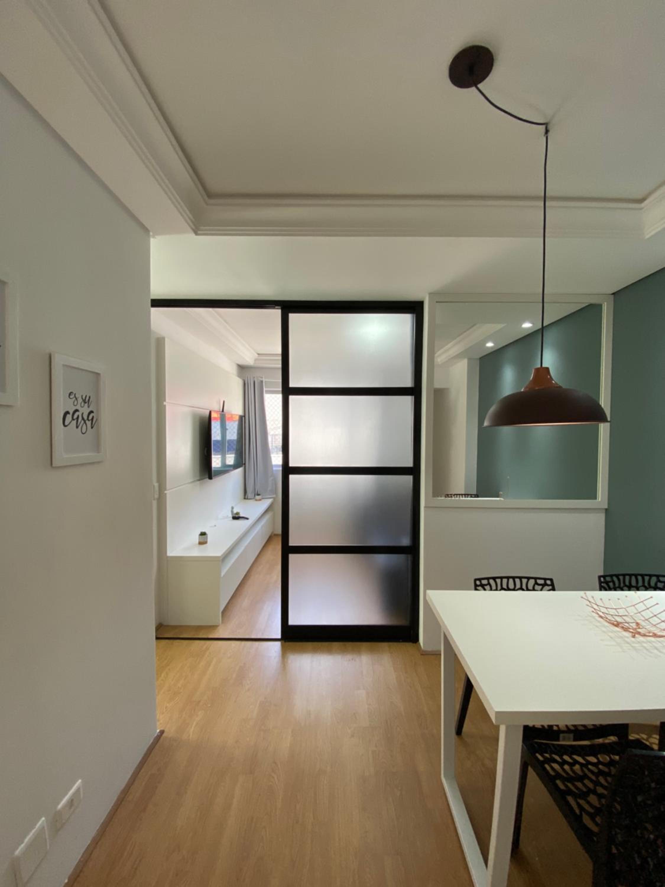 101- Lindo Apartamento Amplo e decorado, 2 quartos, sala, cozinha completa, mobiliario moderno, lavanderia , Excelente localização no bairro Bigorrilho view 5