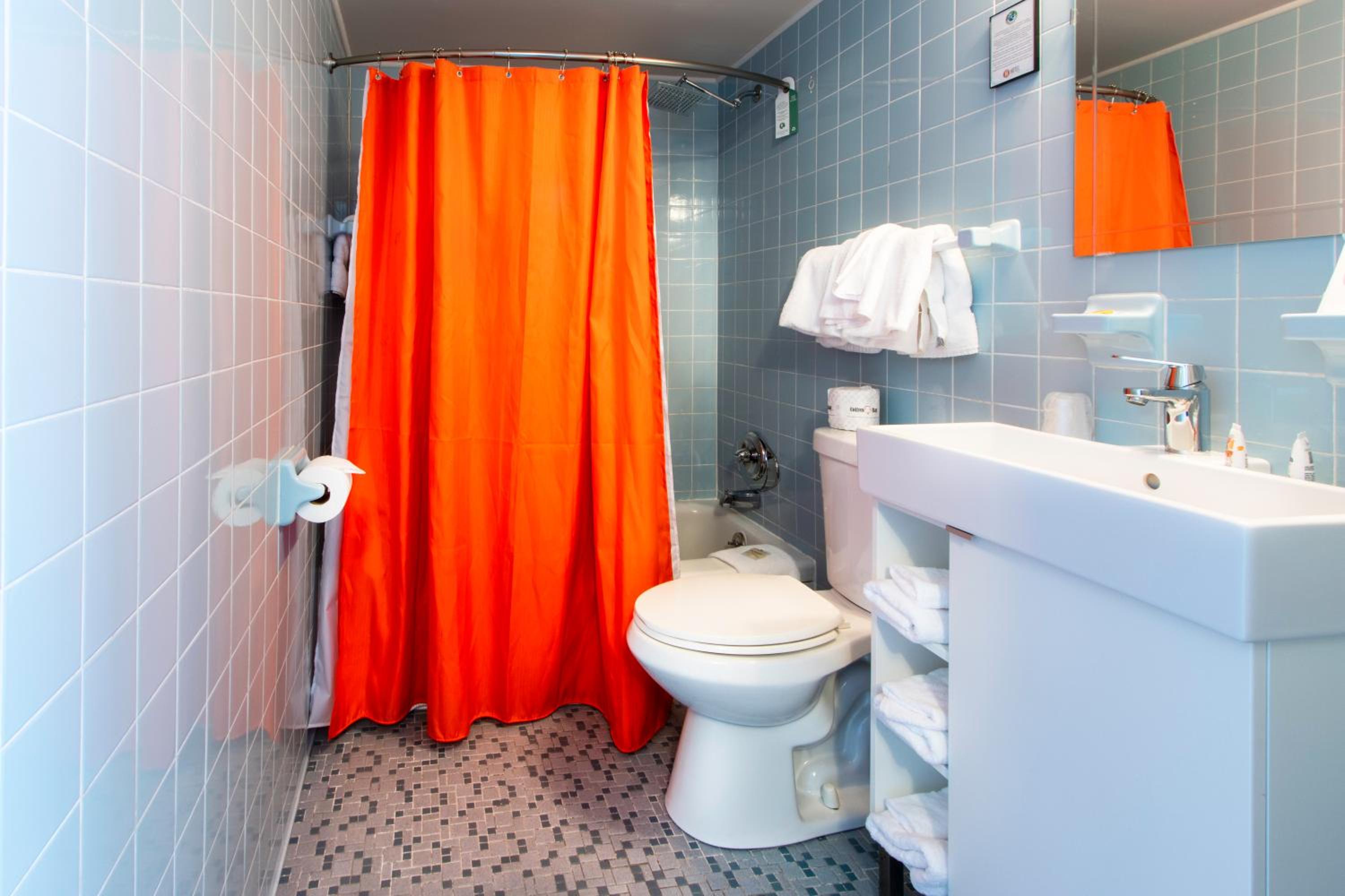 Hotel Royal Oak - Property Image 1