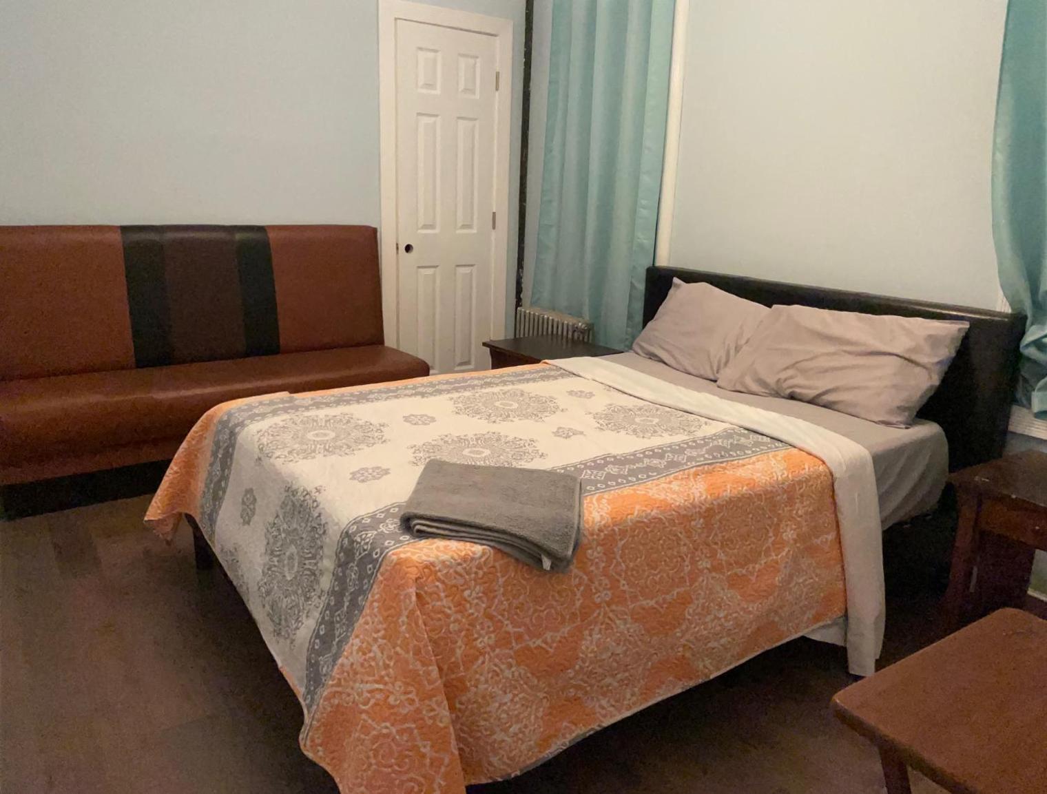 MOTELCASA Guest House Newark NJ view 5