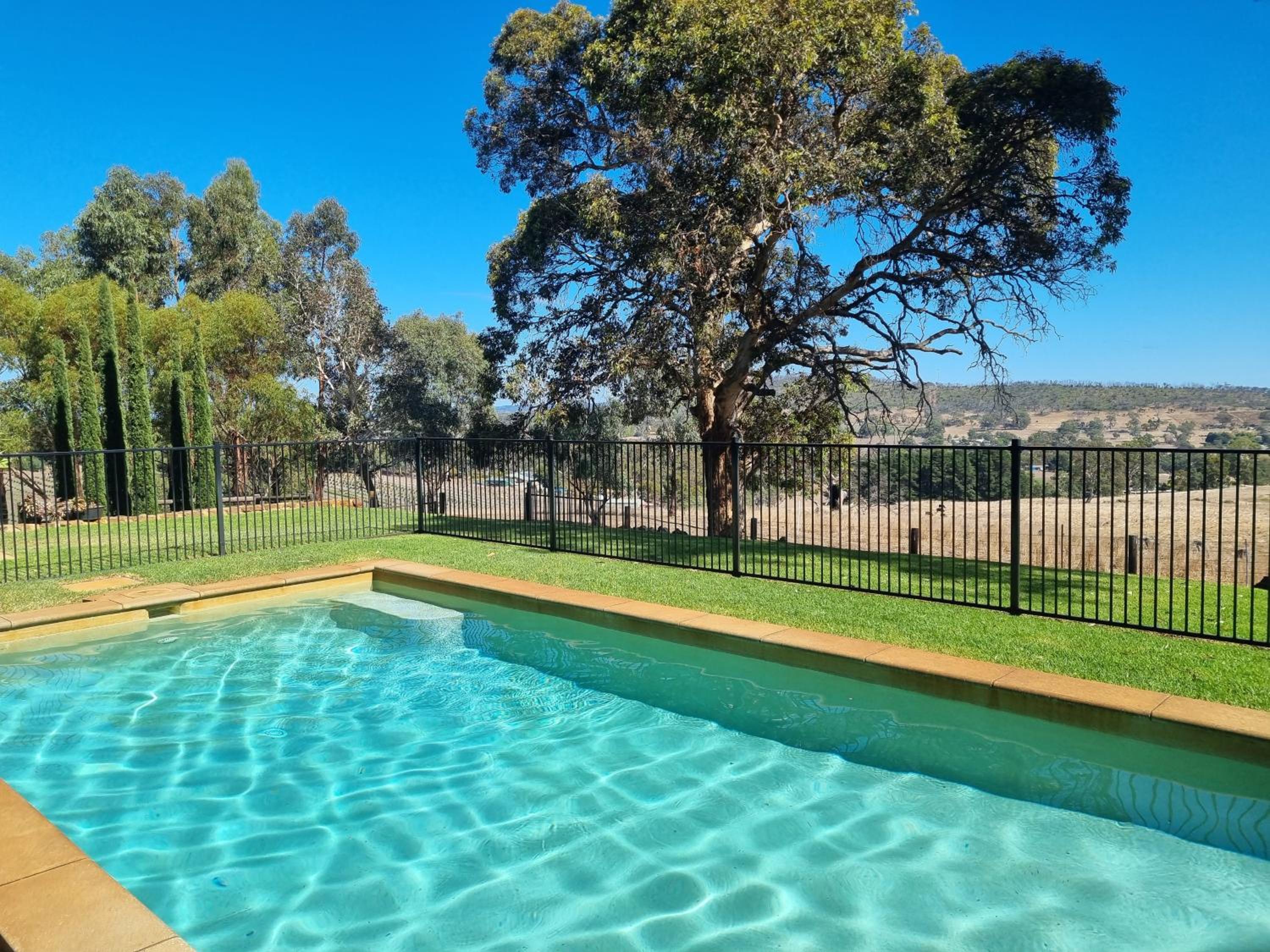 47 WOOLSHED ROAD - Adelaide Hills rural retreat