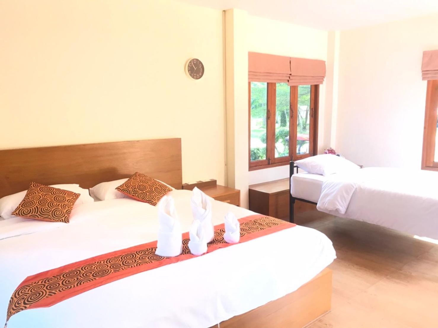 Pru Valley Thaley Tai Resort view 2