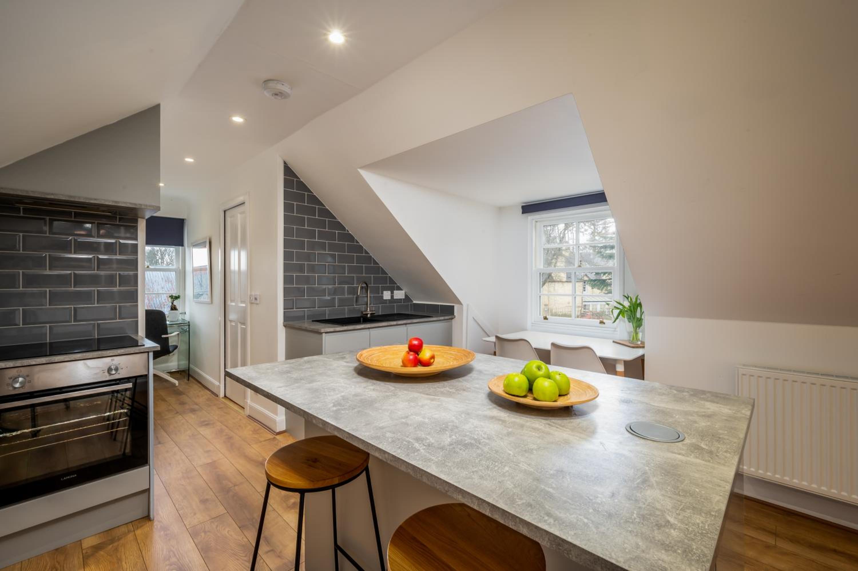 Modern and Stylish WoodHous view 3