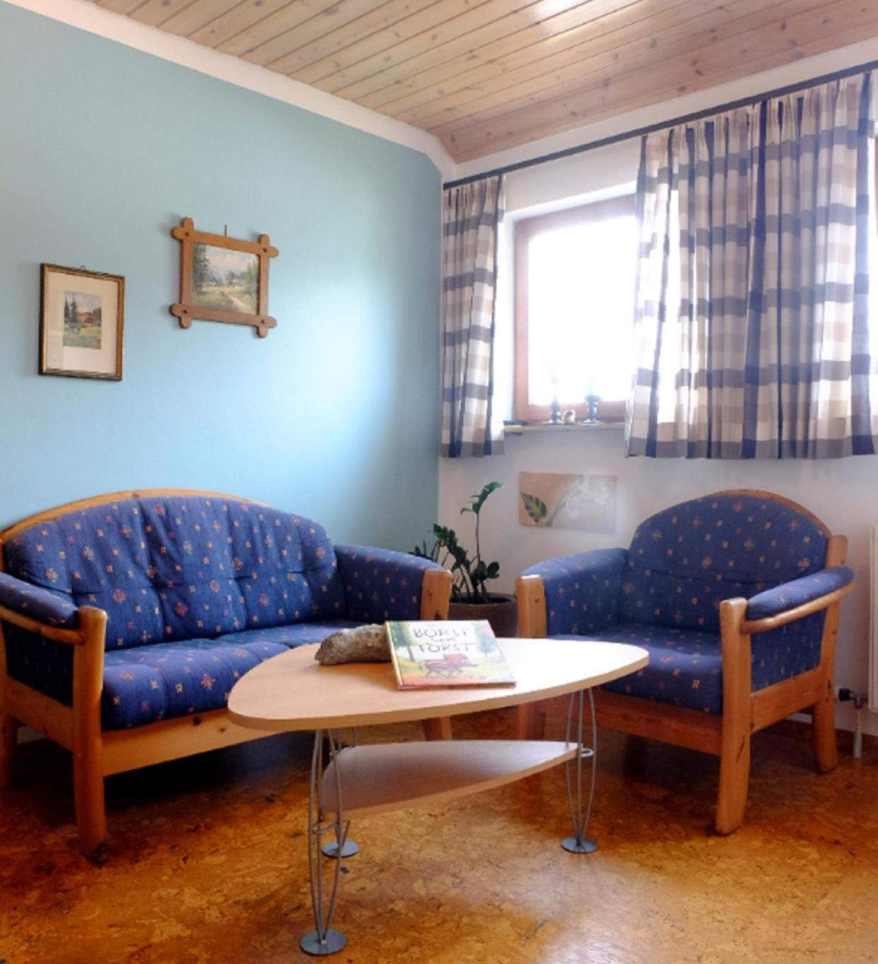SchwarzWild - Ferienwohnung und Ferienzimmer