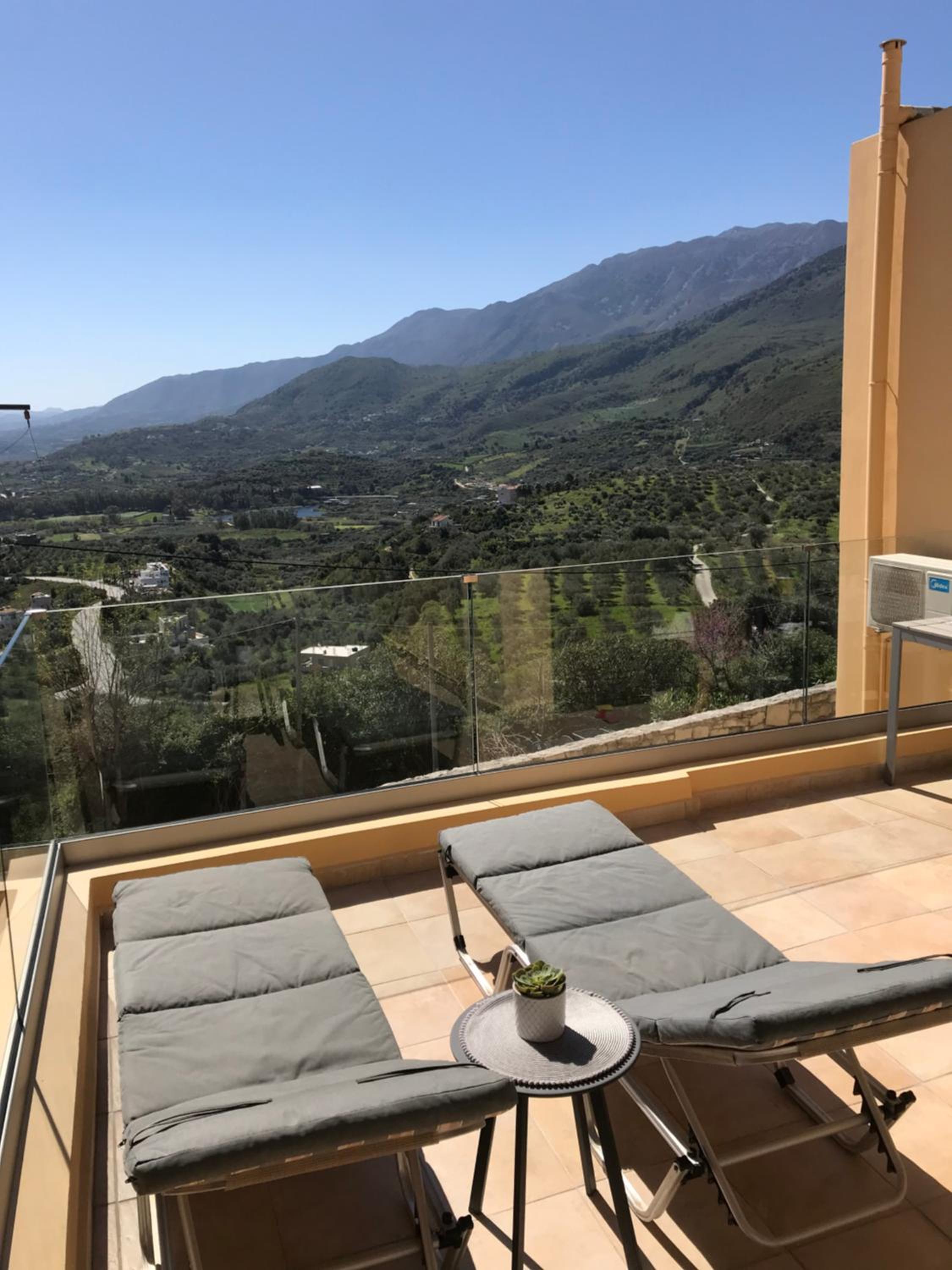 Arbutus - Relaxing apartment with Fantastic Views view 2