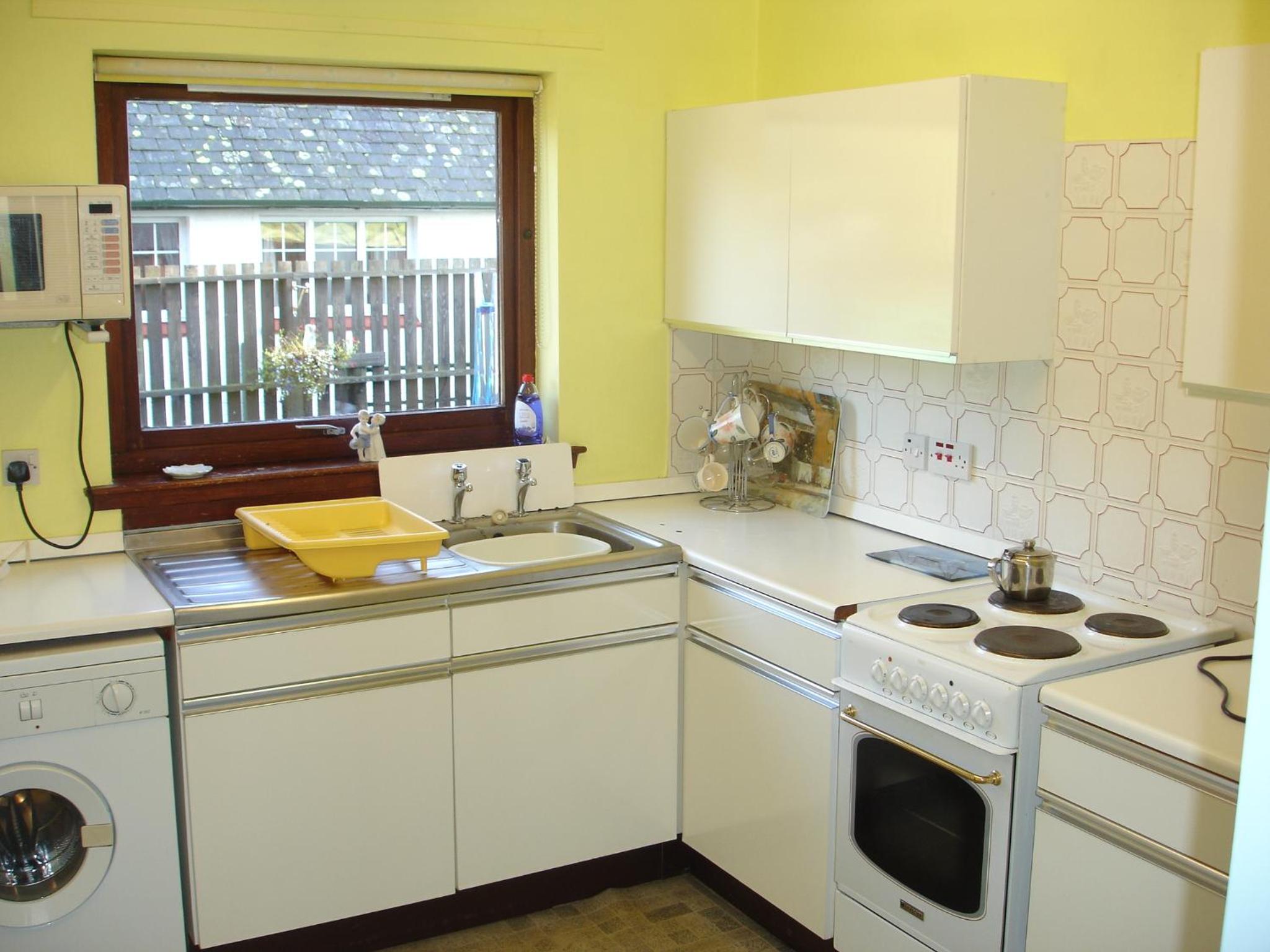 Lavender Cottage with Parking and Beautiful Views Summer Special