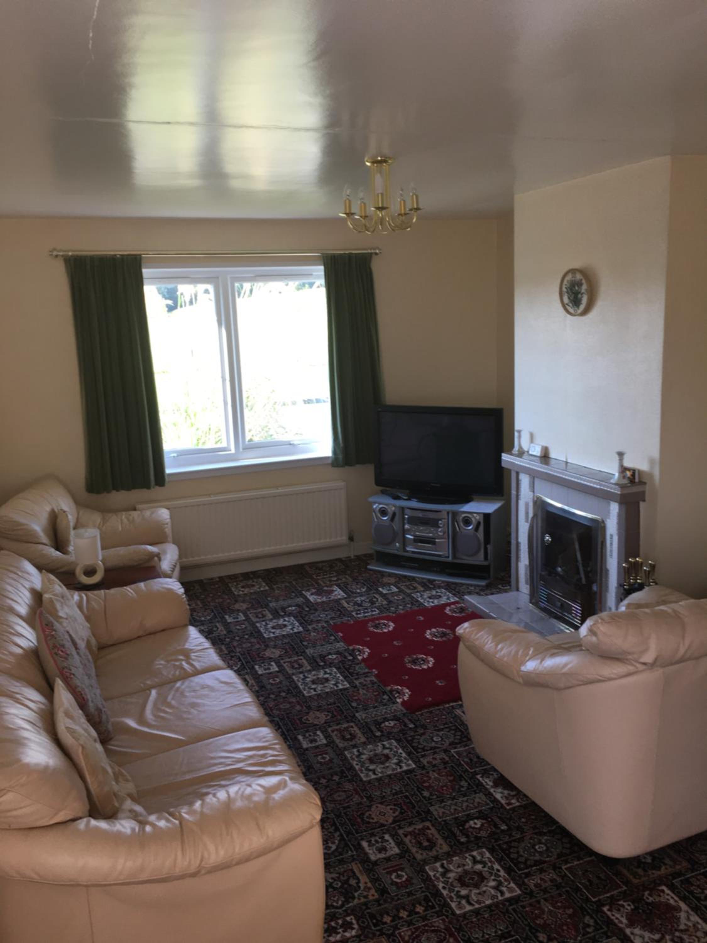 Lavender Cottage with Parking and Beautiful Views Summer Special