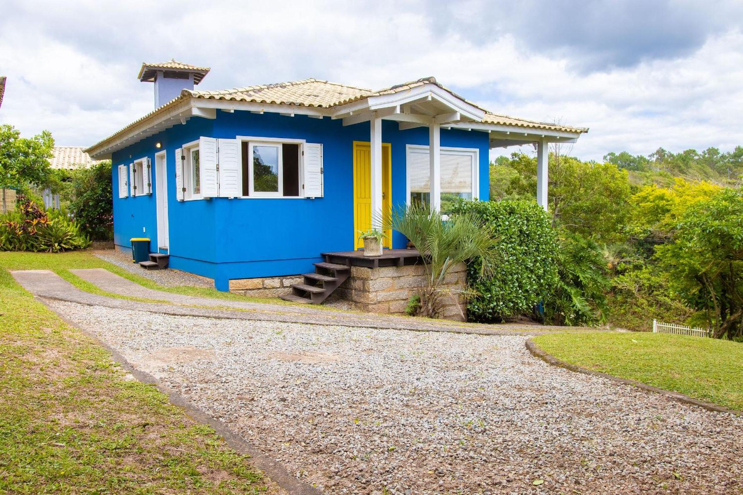 Linda casa pé na areia vista para o Ouvidor EGO003