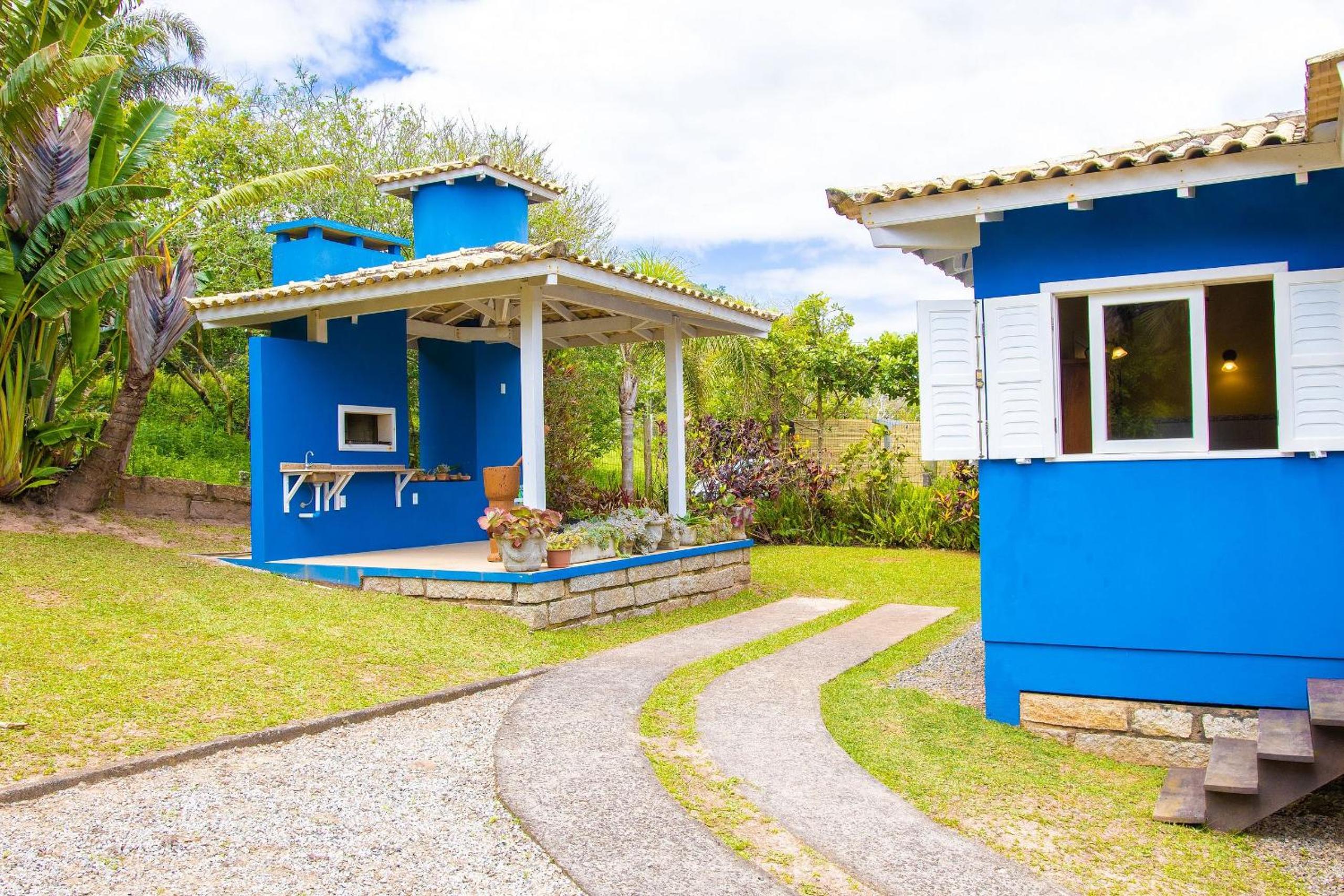 Linda casa pé na areia vista para o Ouvidor EGO003