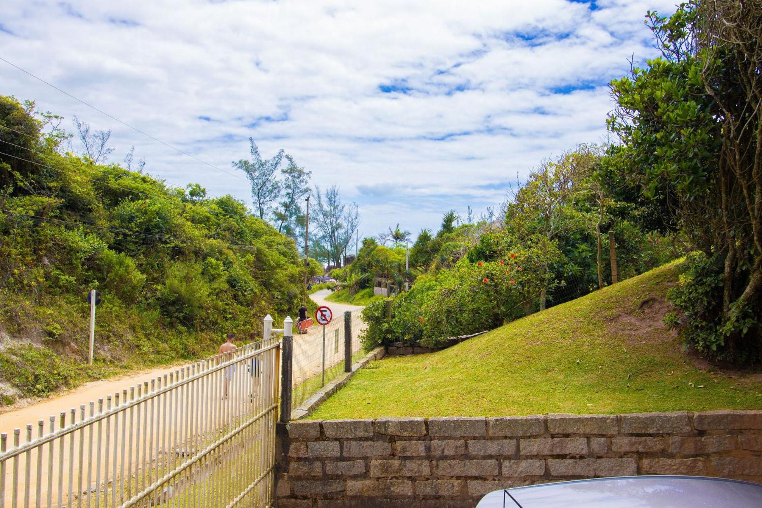 Linda casa pé na areia vista para o Ouvidor EGO003