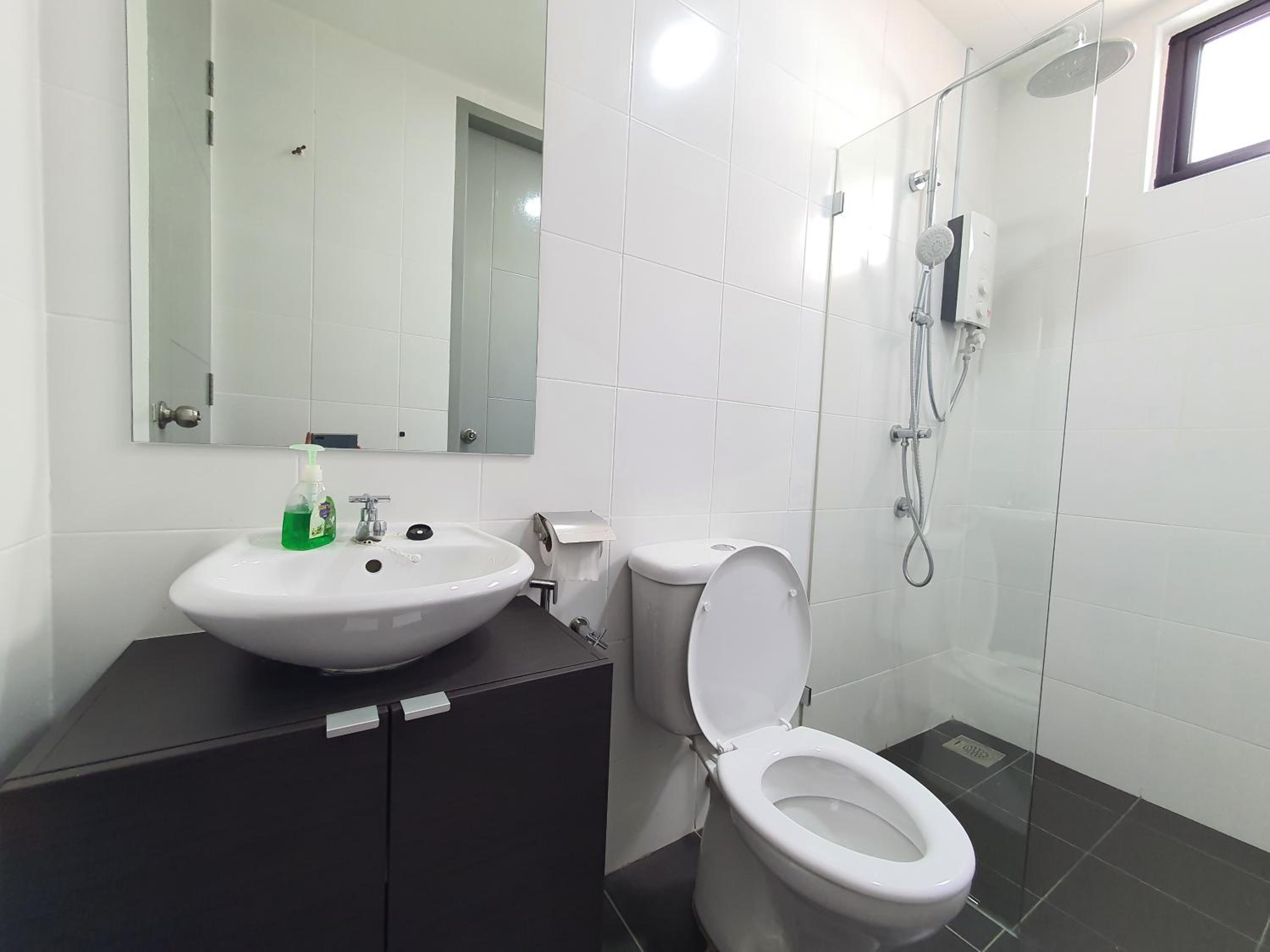 Cozy 2 bedrooms 4 pax Menjalara Near Desa Park City