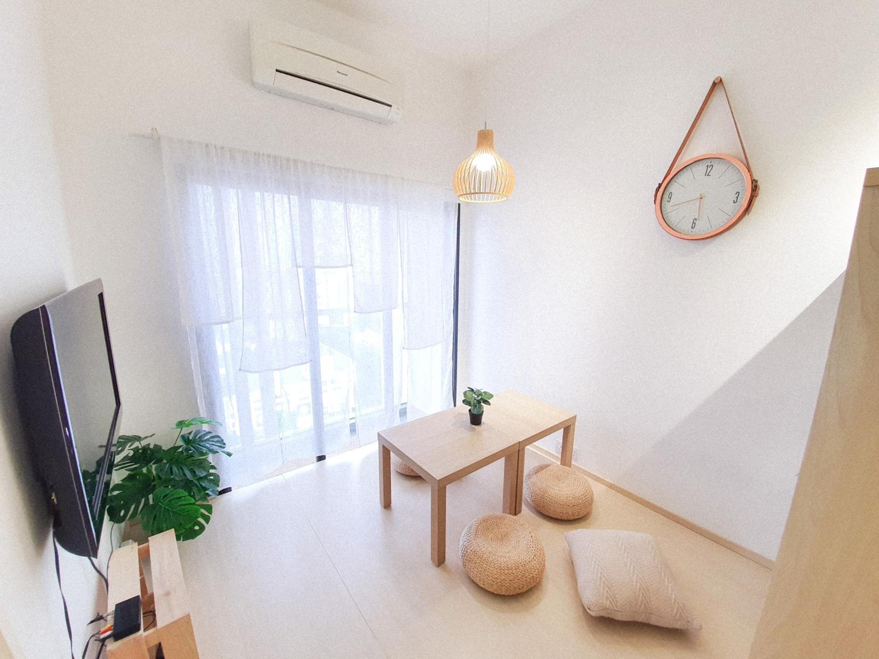 Cozy 2 bedrooms 4 pax Menjalara Near Desa Park City