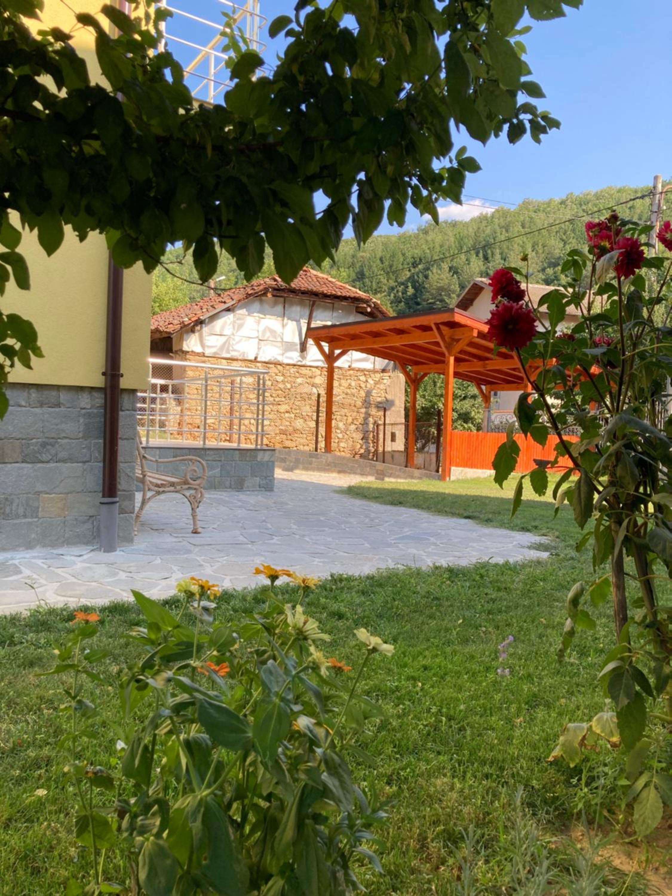 Photo 16