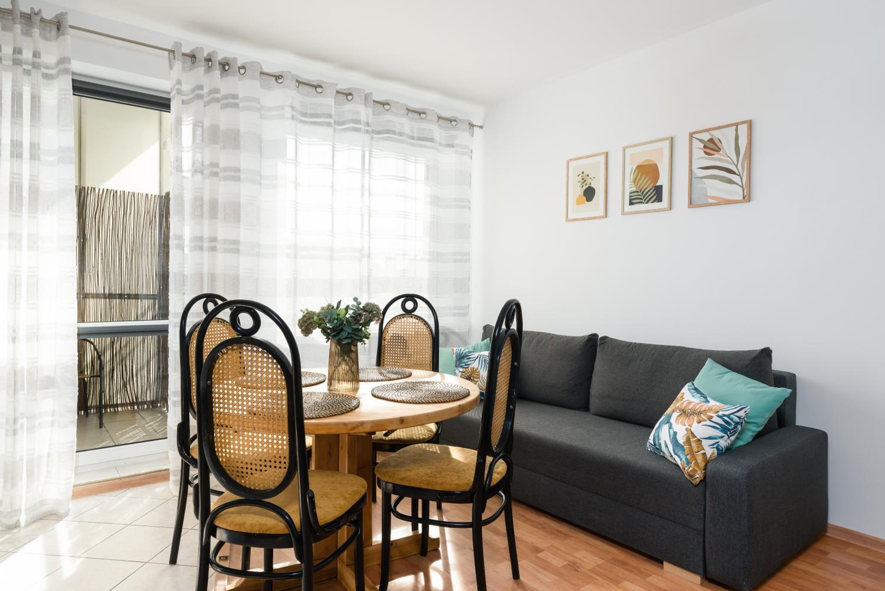 Sleepway Apartments -Boho Chic view 3