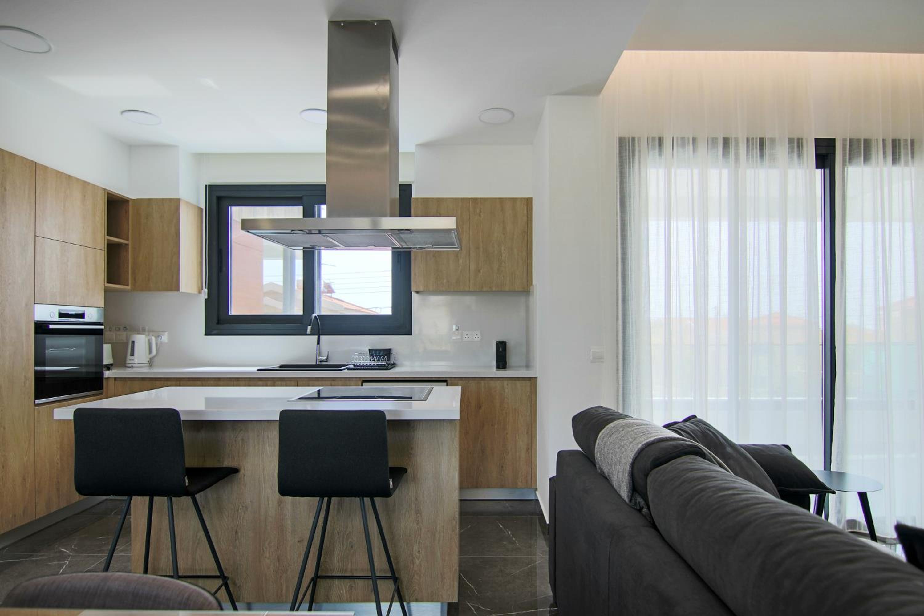 Phaedrus Living: City View Anna Residence 101