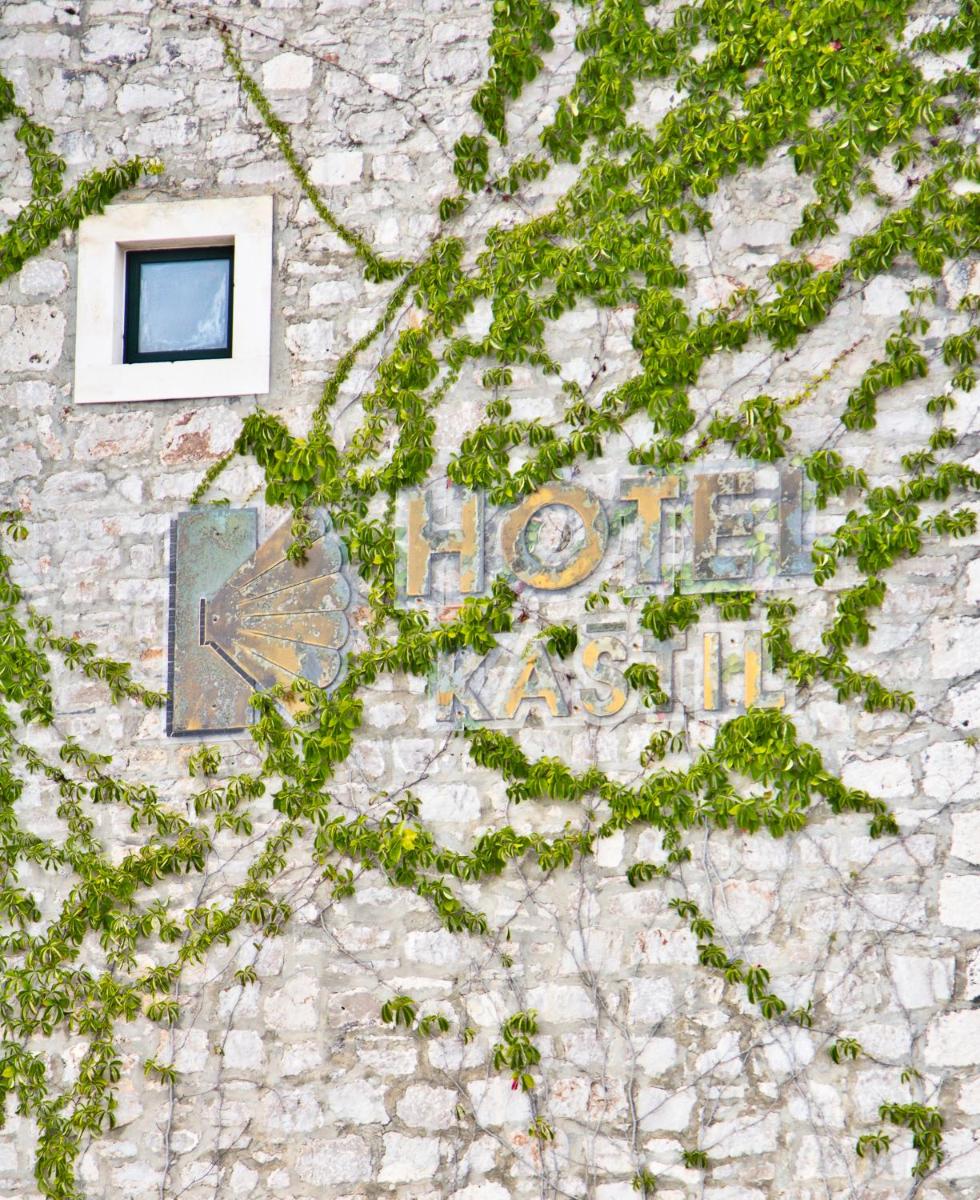 Hotel Kastil - Image 1